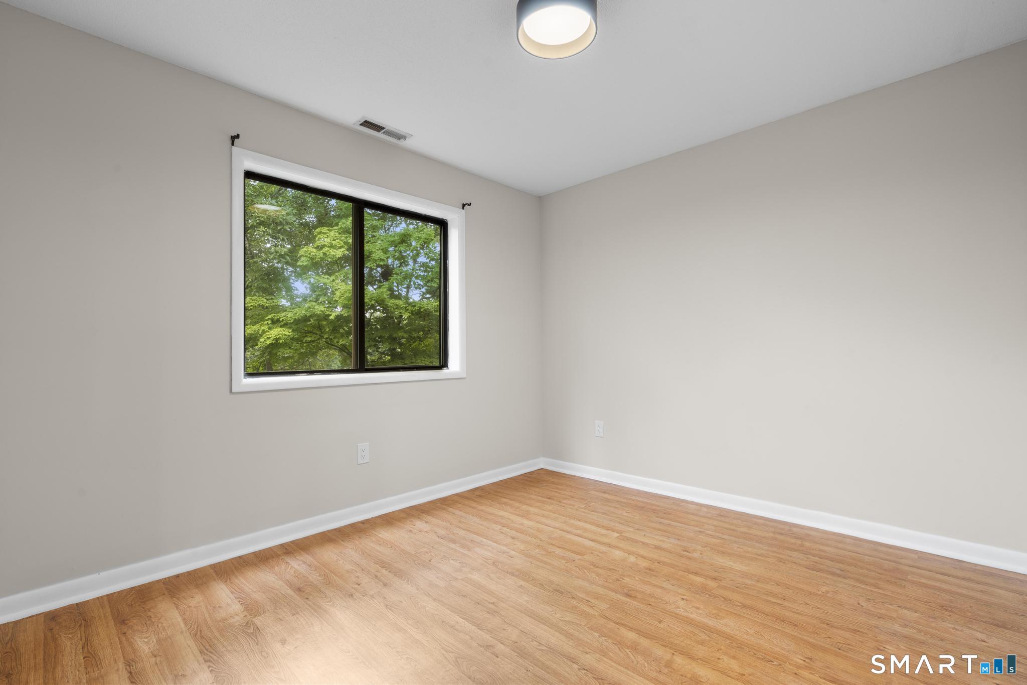 166 Old Brookfield Road Unit #26D4 photo 13