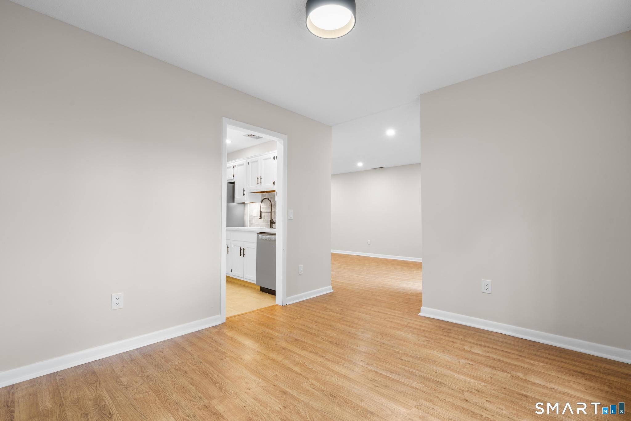 166 Old Brookfield Road Unit #26D4 photo 18