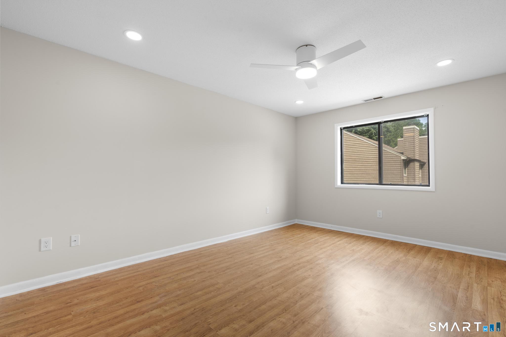 166 Old Brookfield Road Unit #26D4 photo 27