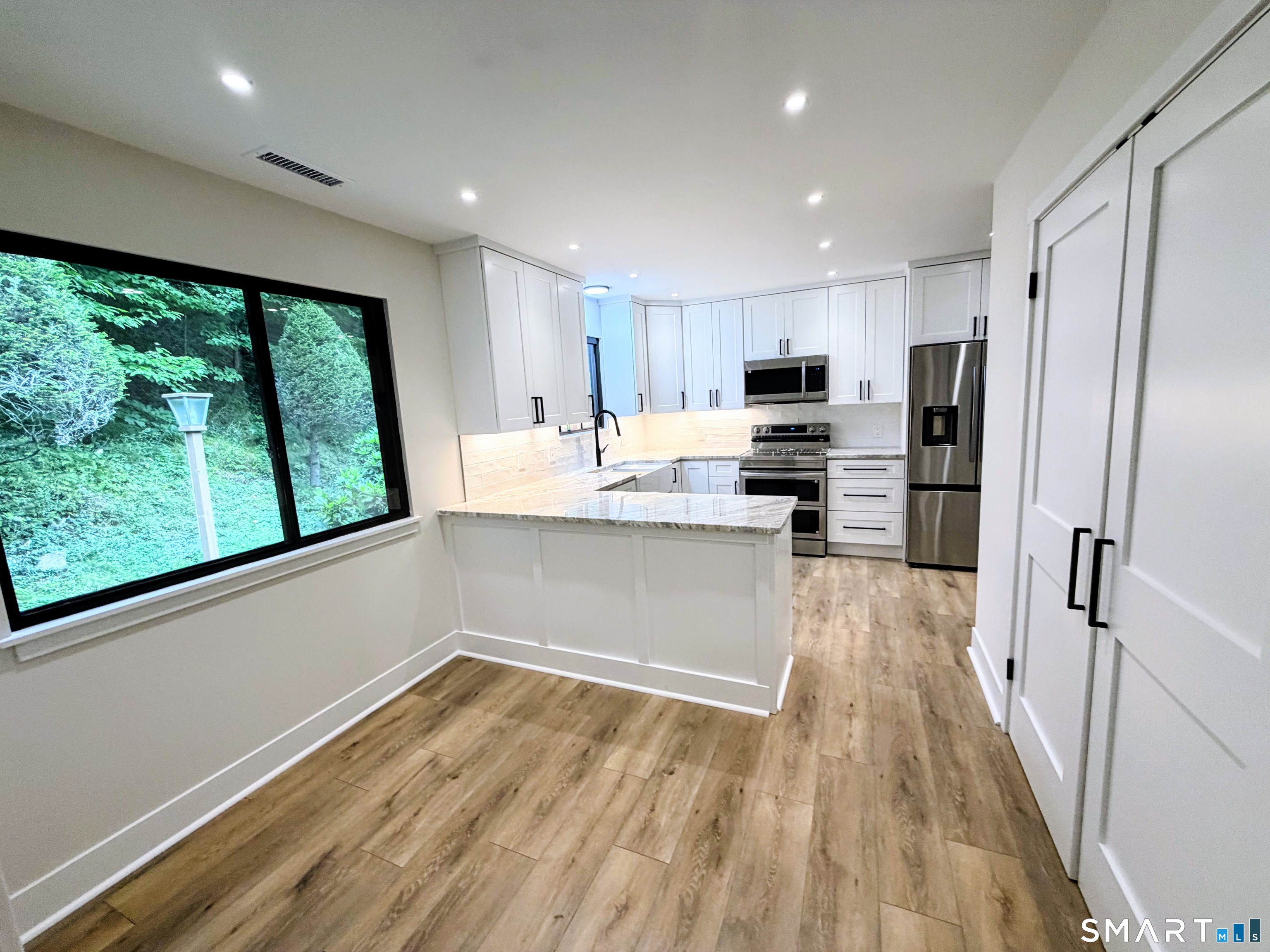397 Heritage Village Unit #B photo 2