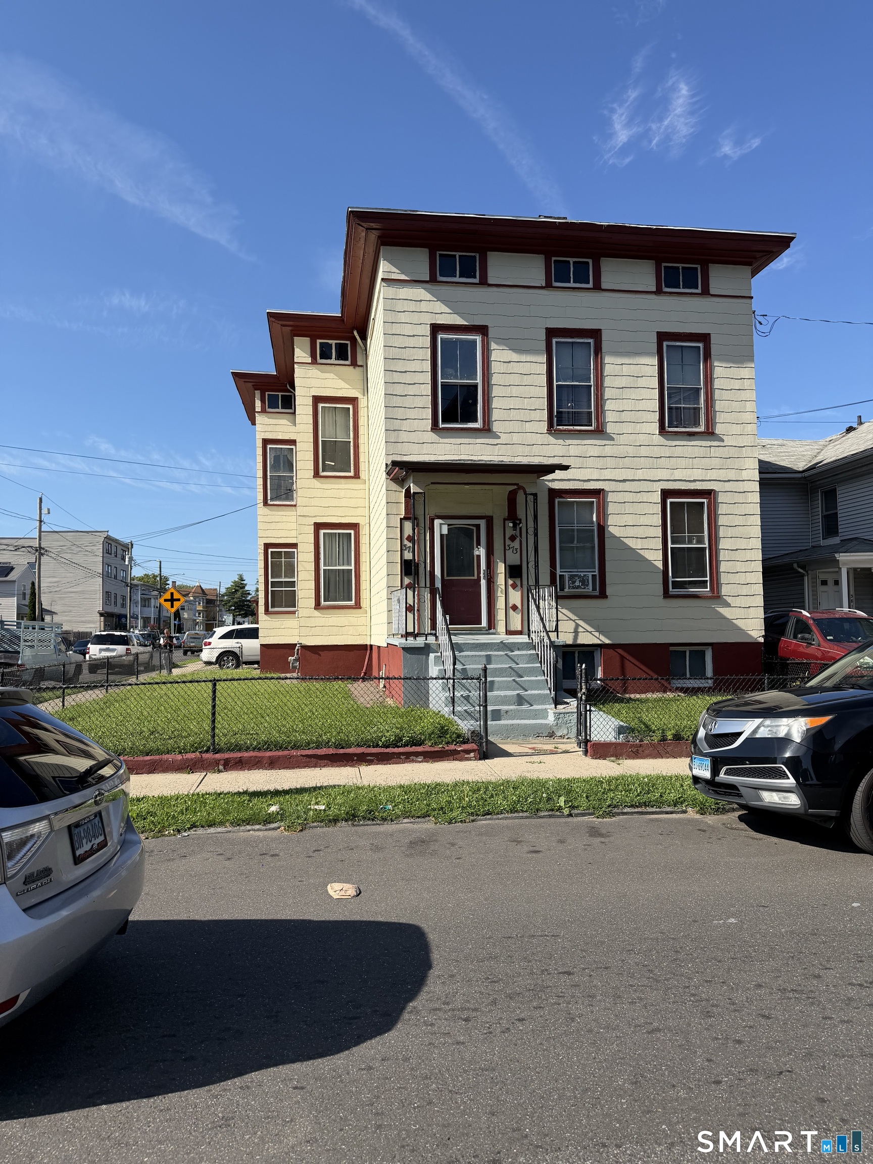 373 Arctic Street