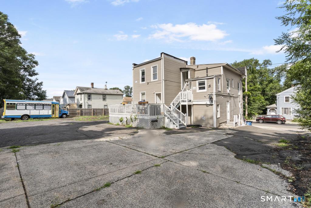90 Adeline Street photo 16