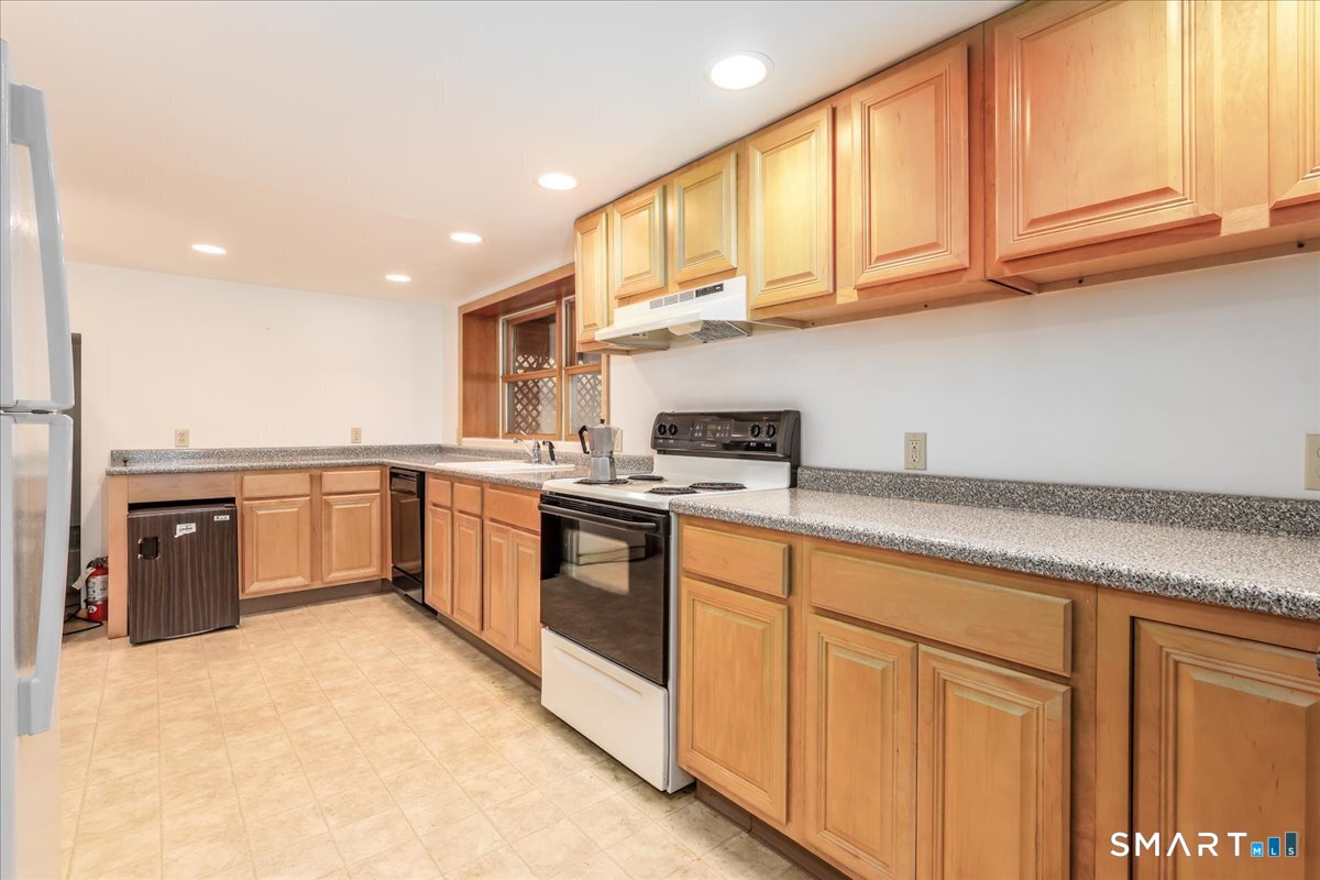 14 Ivy Lane photo 33