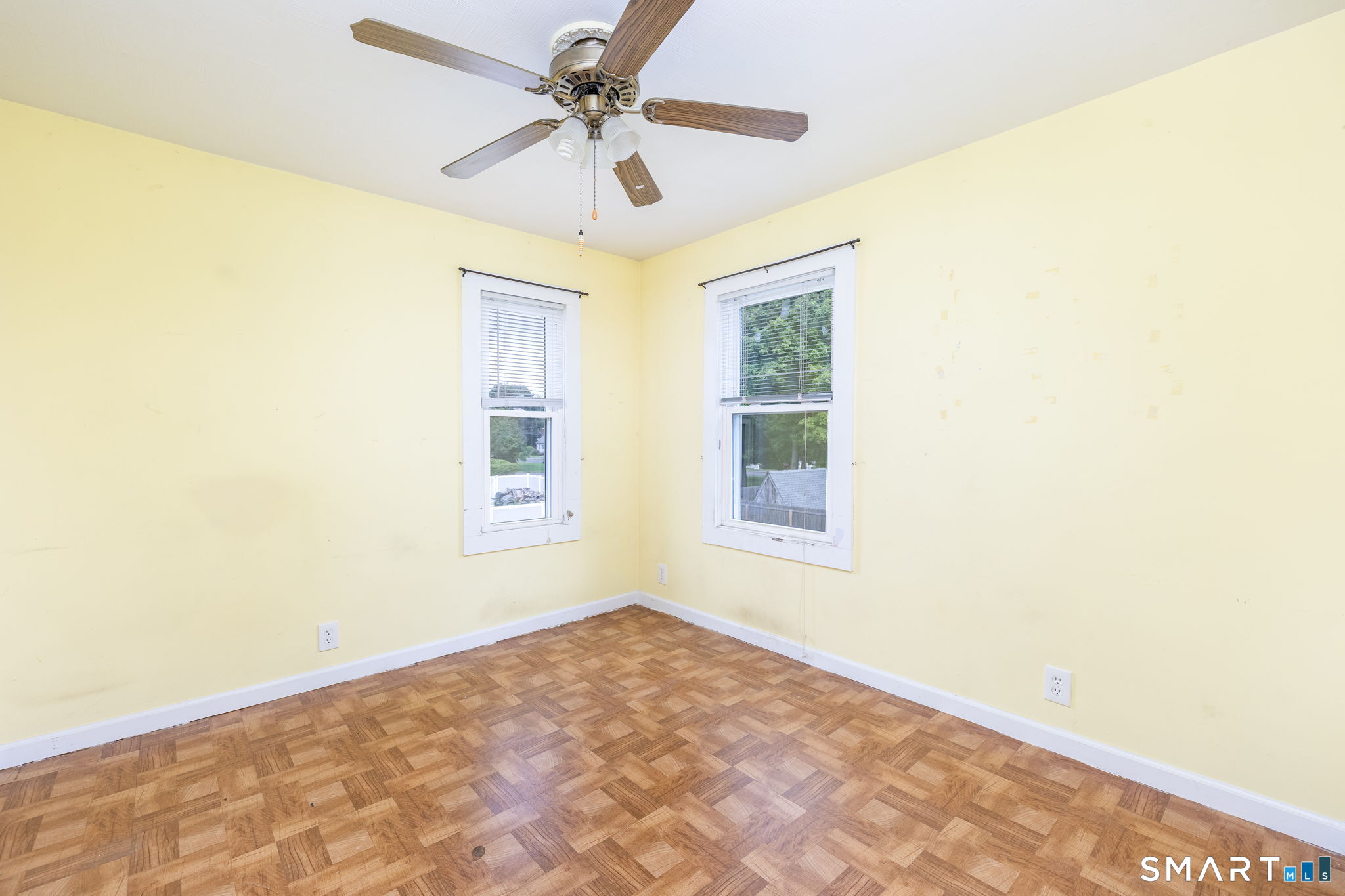 49 Baker Avenue photo 28