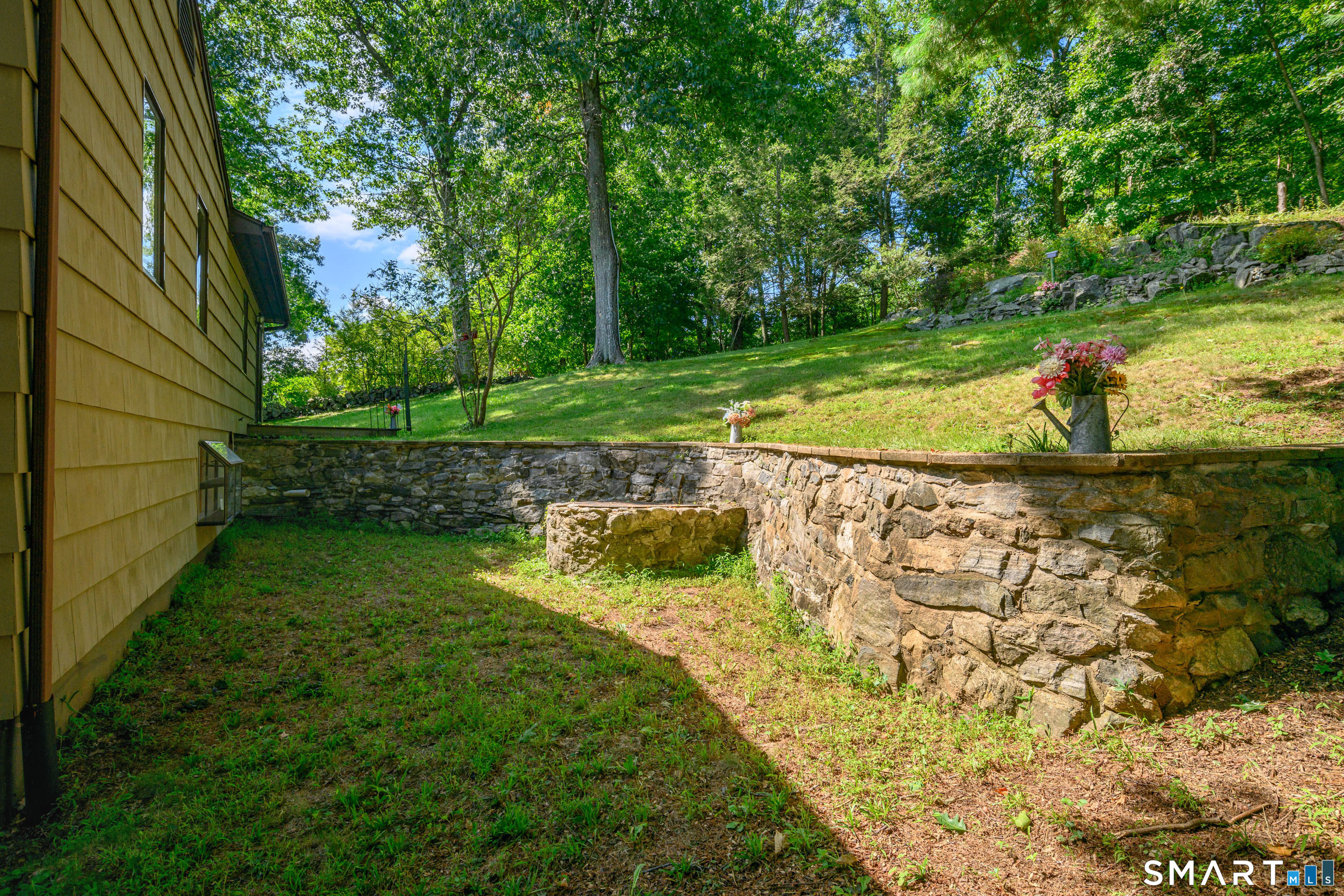 1 Hayestown Heights photo 27