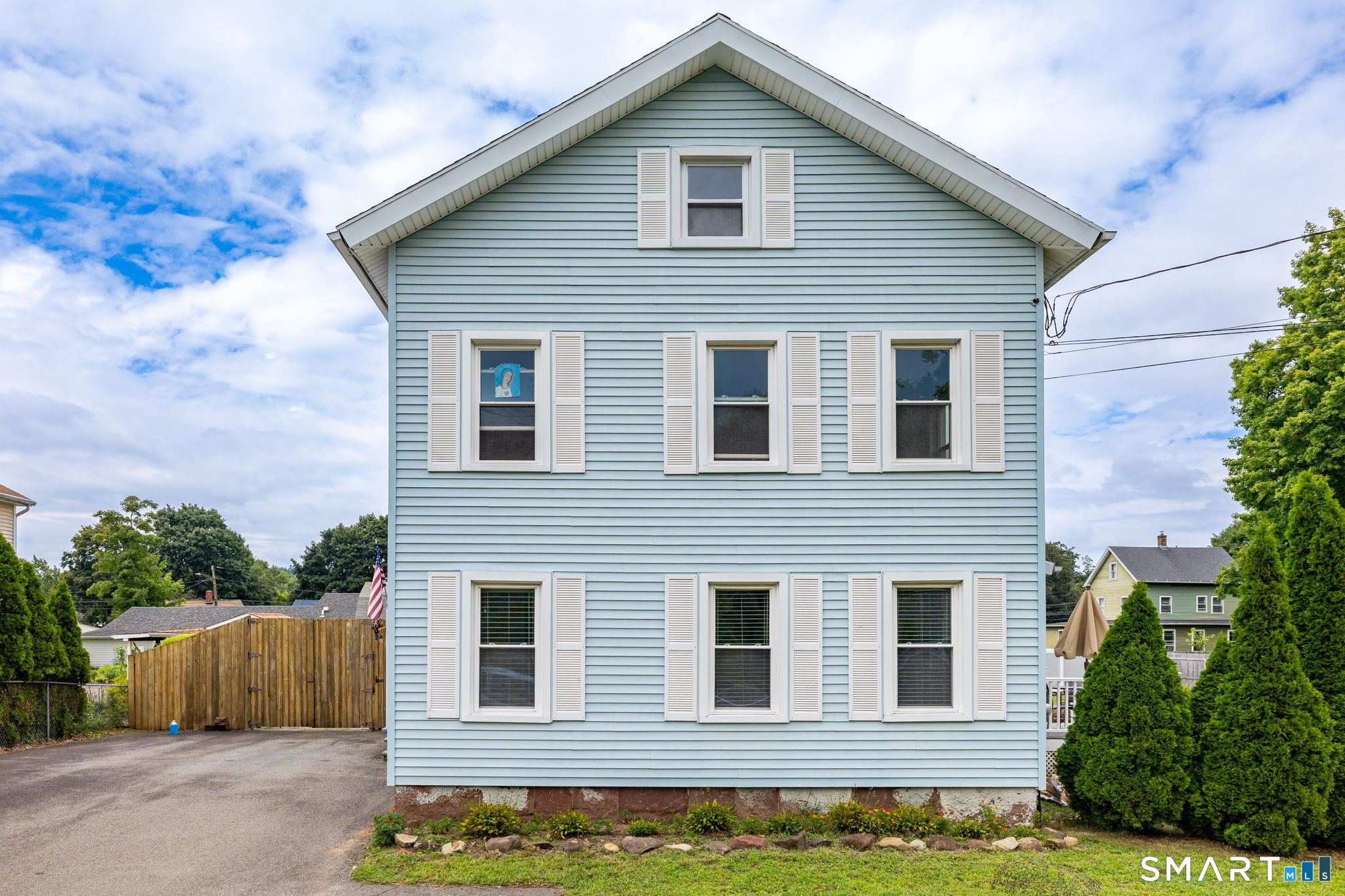 49 Baker Avenue photo 36