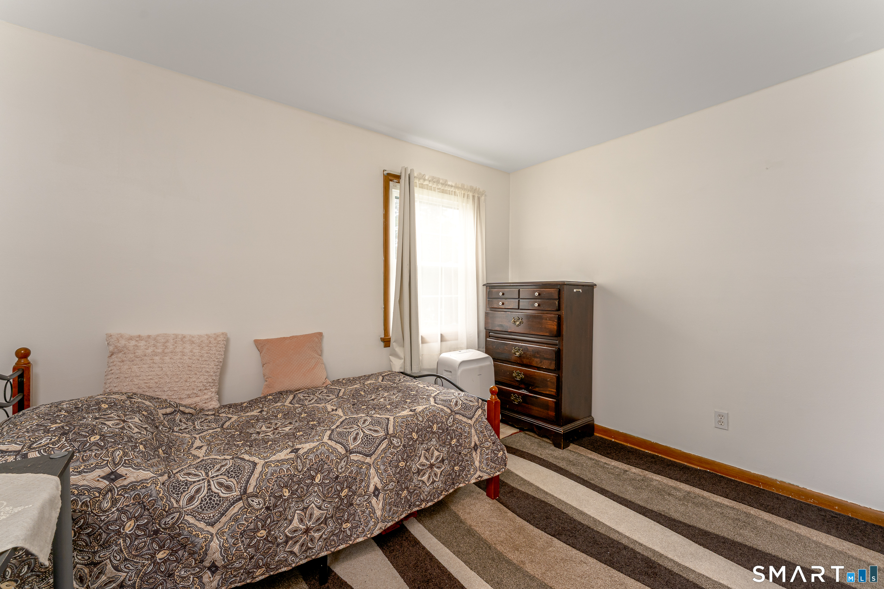 4 Mohawk Drive photo 27