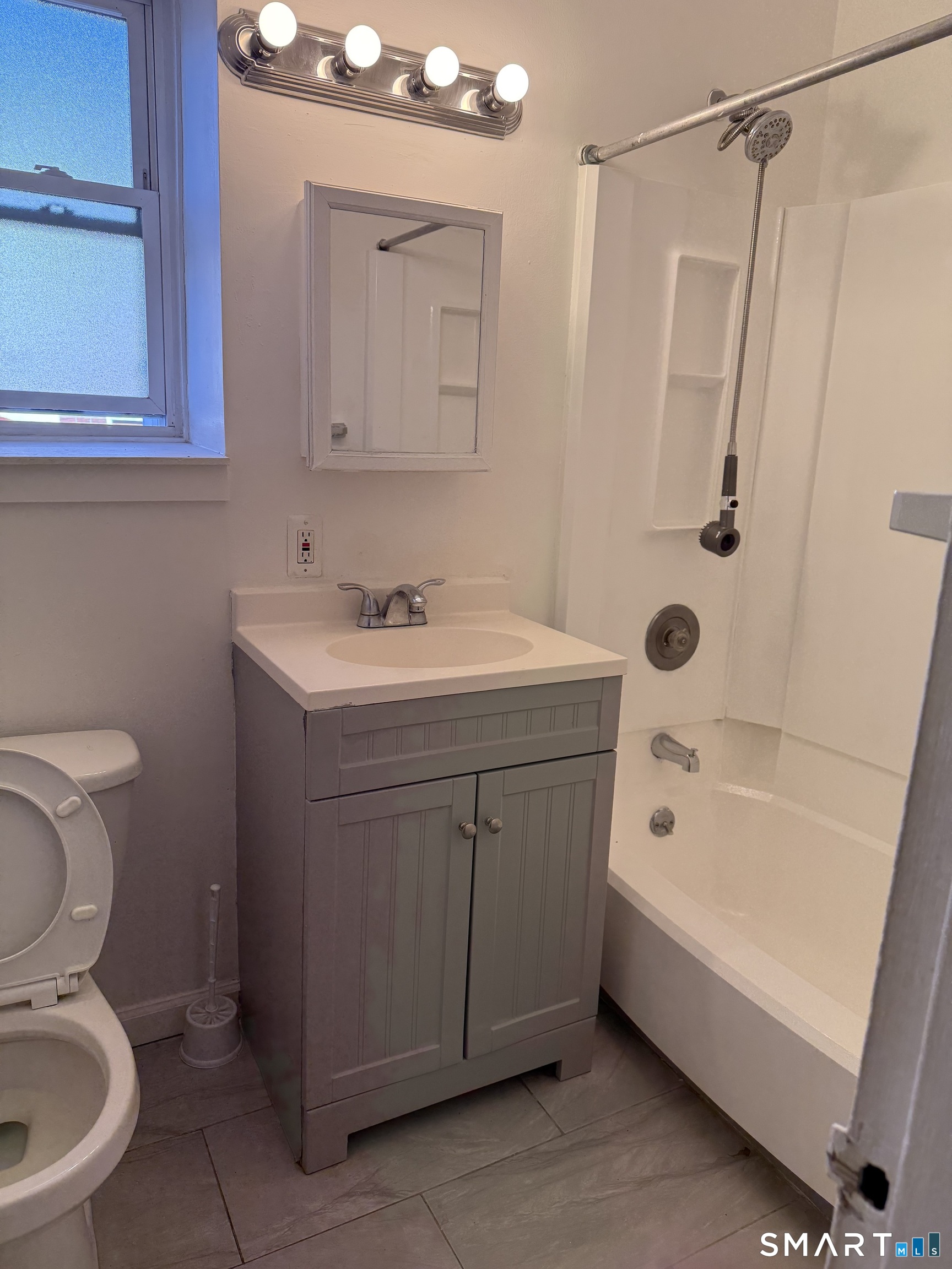 11 Bedford Avenue Unit #H1 photo 14