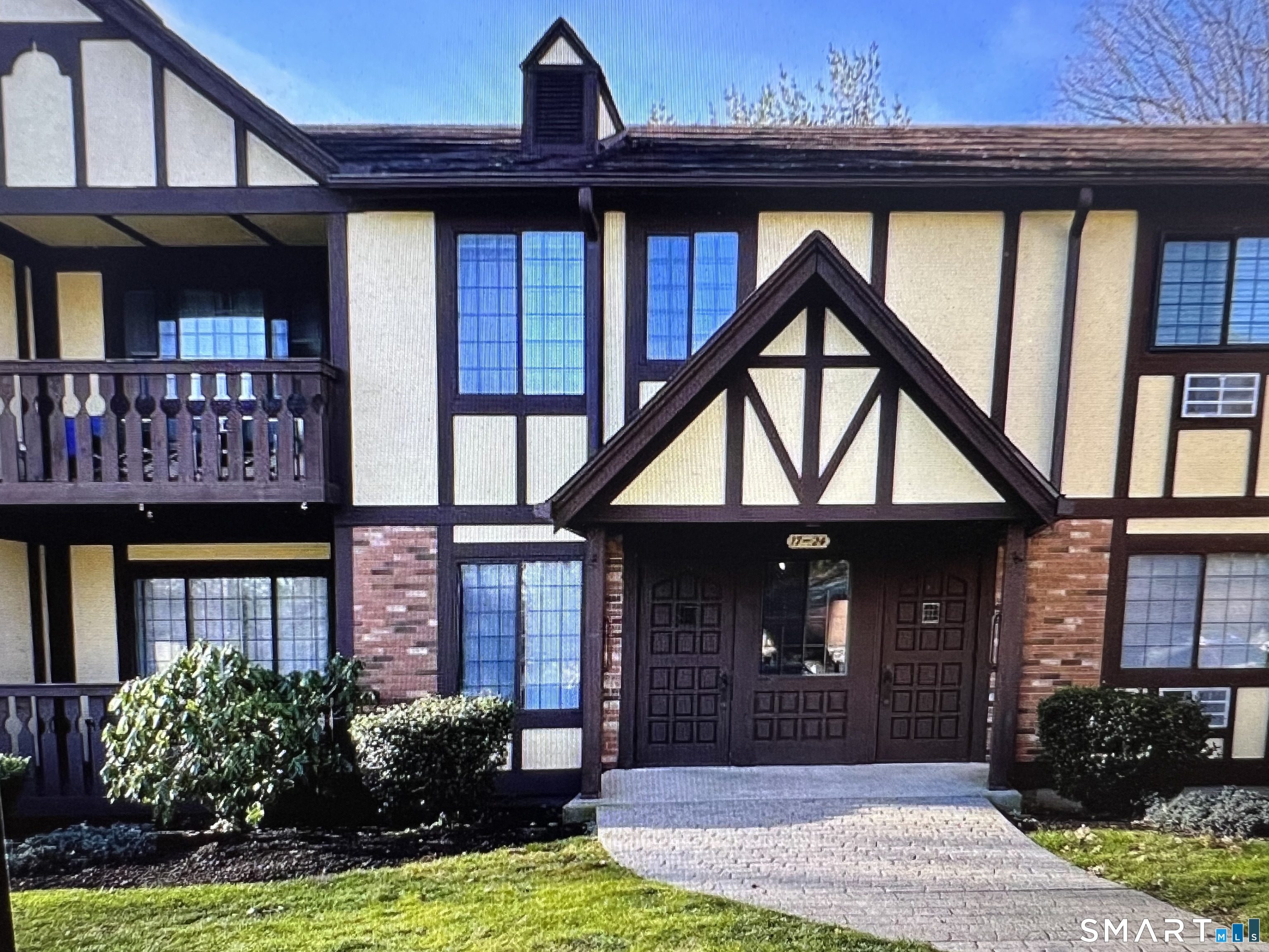 20 Teresa Place Unit #20