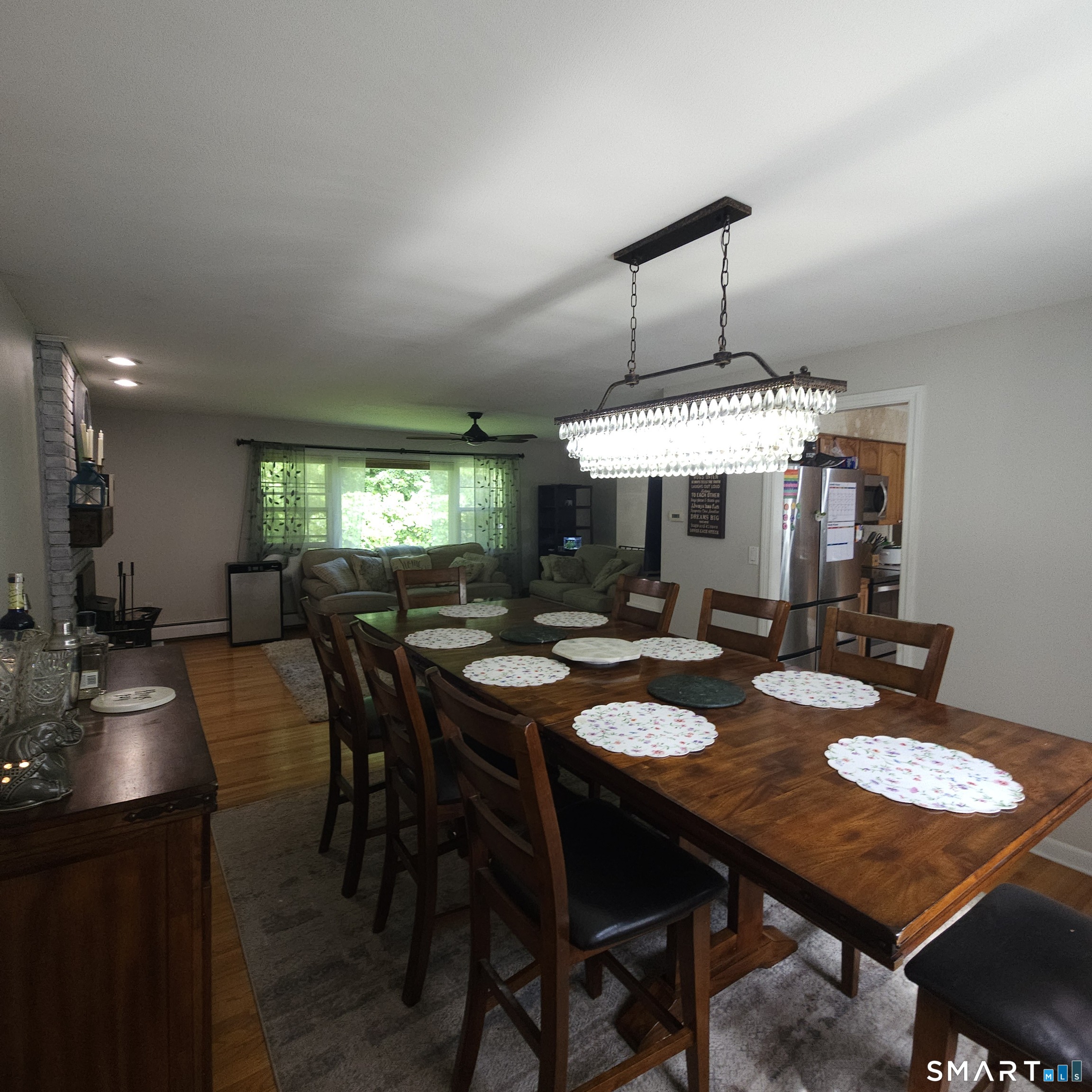 77 Pleasant Drive photo 3
