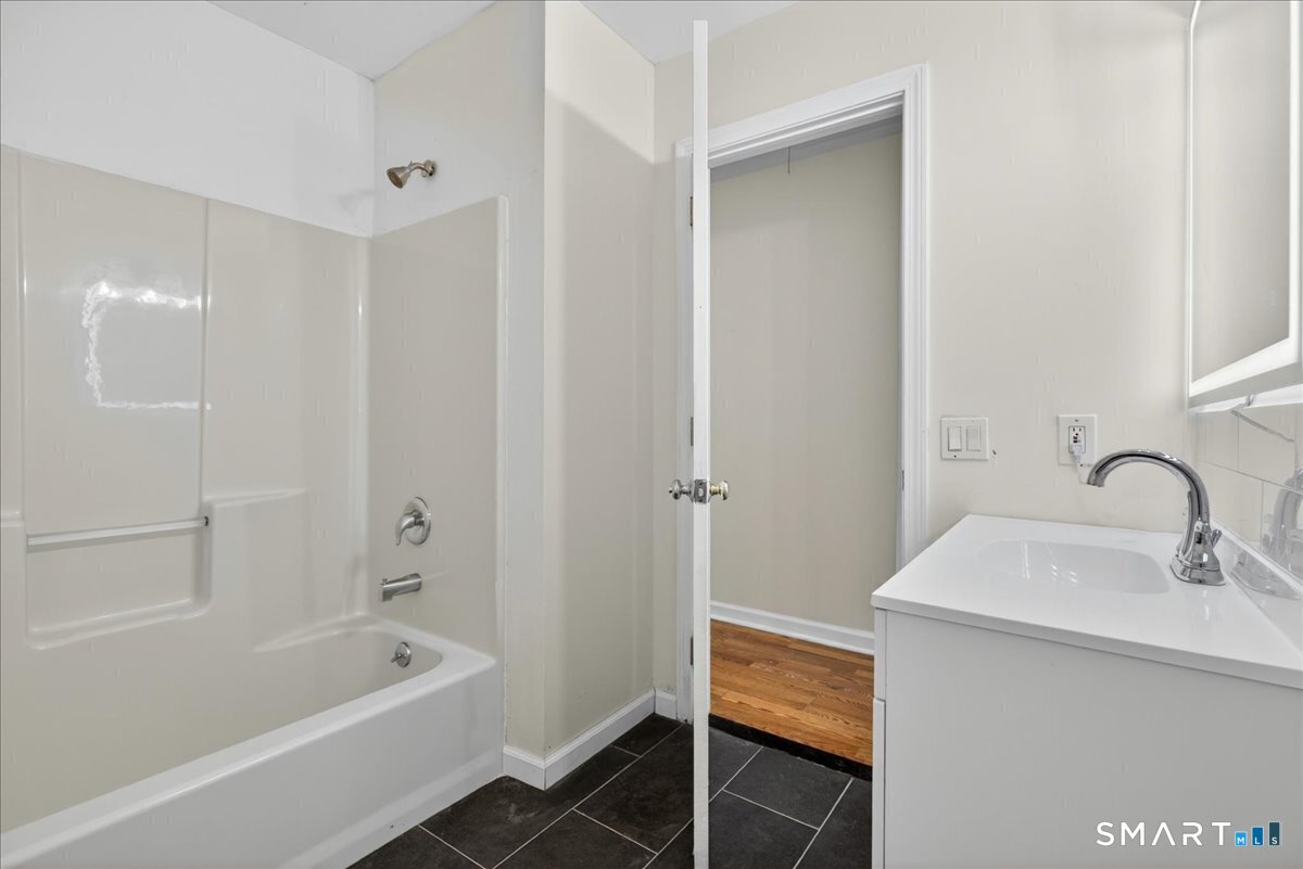 492 Long Hill Road photo 16