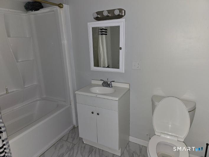 103 Catherine Avenue Unit #1FL photo 4