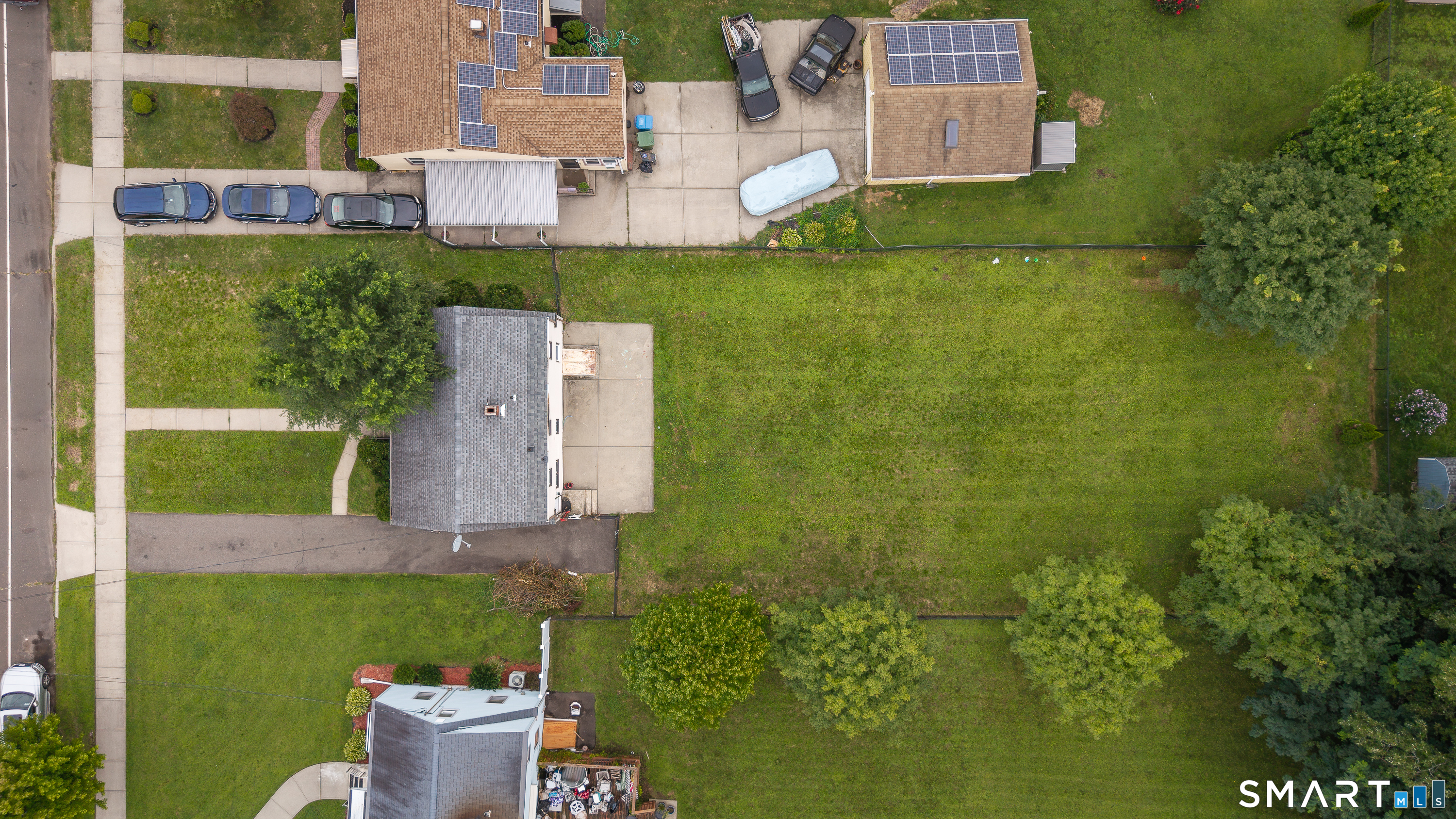 118 Bryden Terrace photo 34
