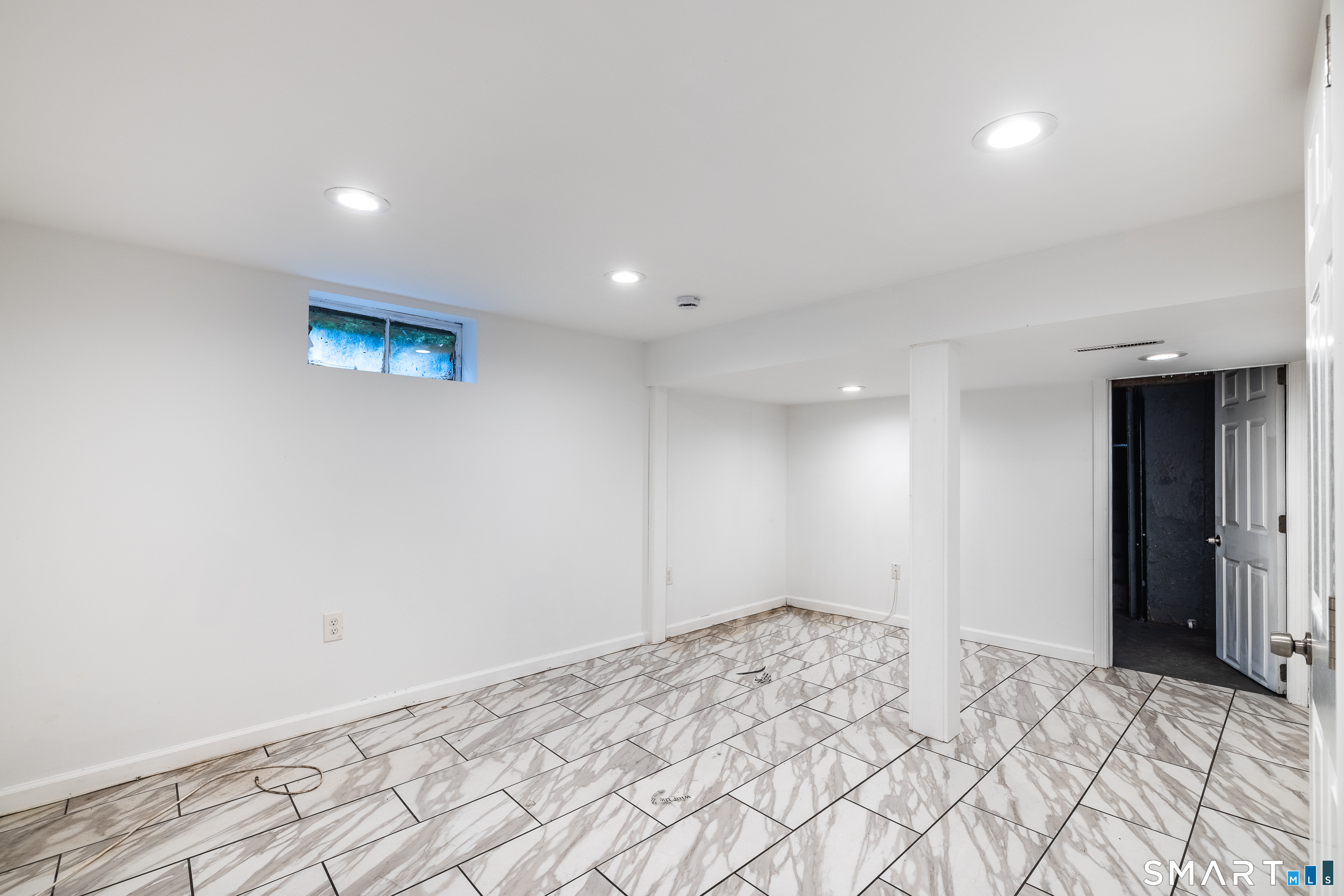 118 Bryden Terrace photo 27