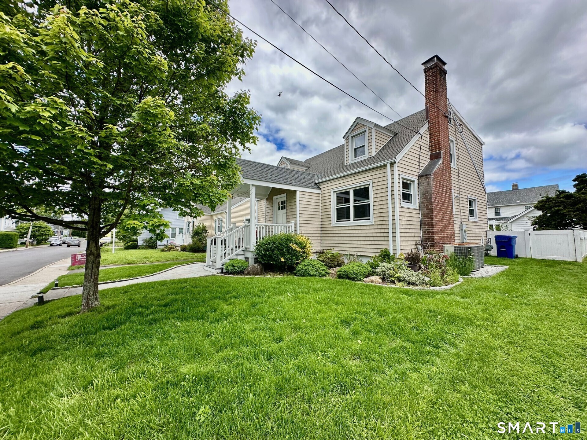 33 Emerson Street, Norwalk, Connecticut photo 2