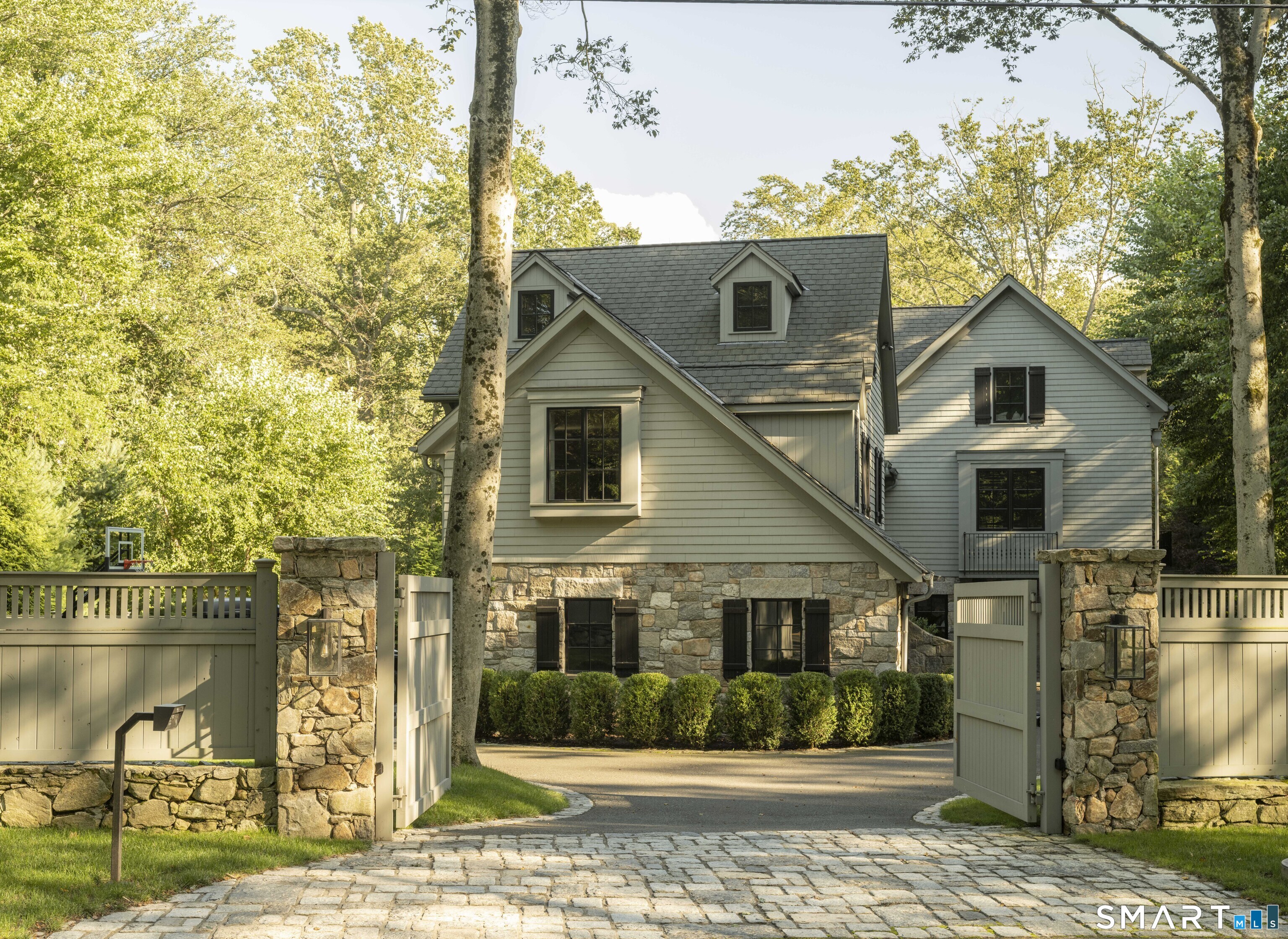 Photo 36 of Mansion for sale at 31 Stonybrook Rd, Westport, CT 06880 | MLS# 24201547 | Listing updated on 2026-09-15
