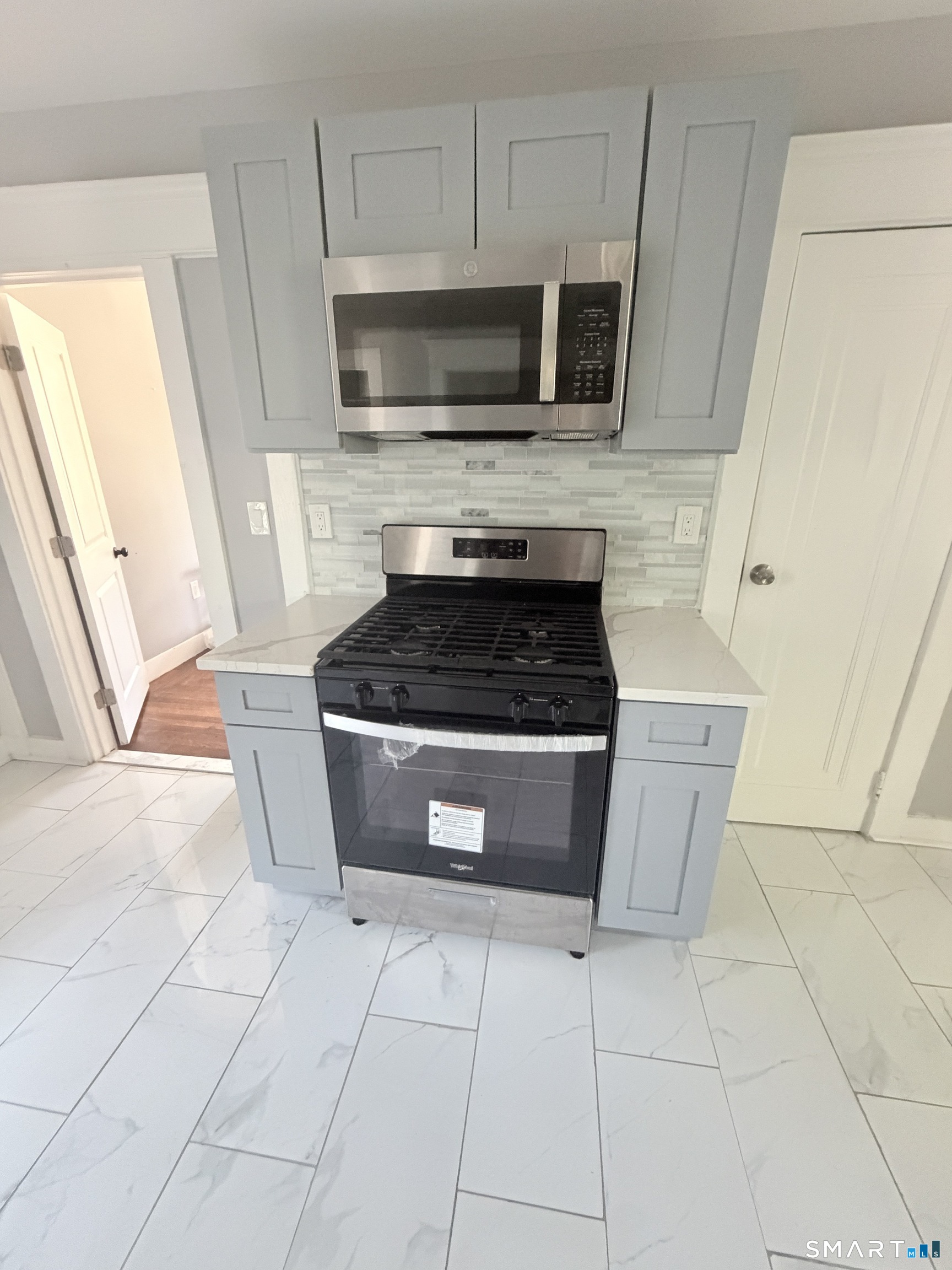 32 Alstrum Street Unit #1 photo 2