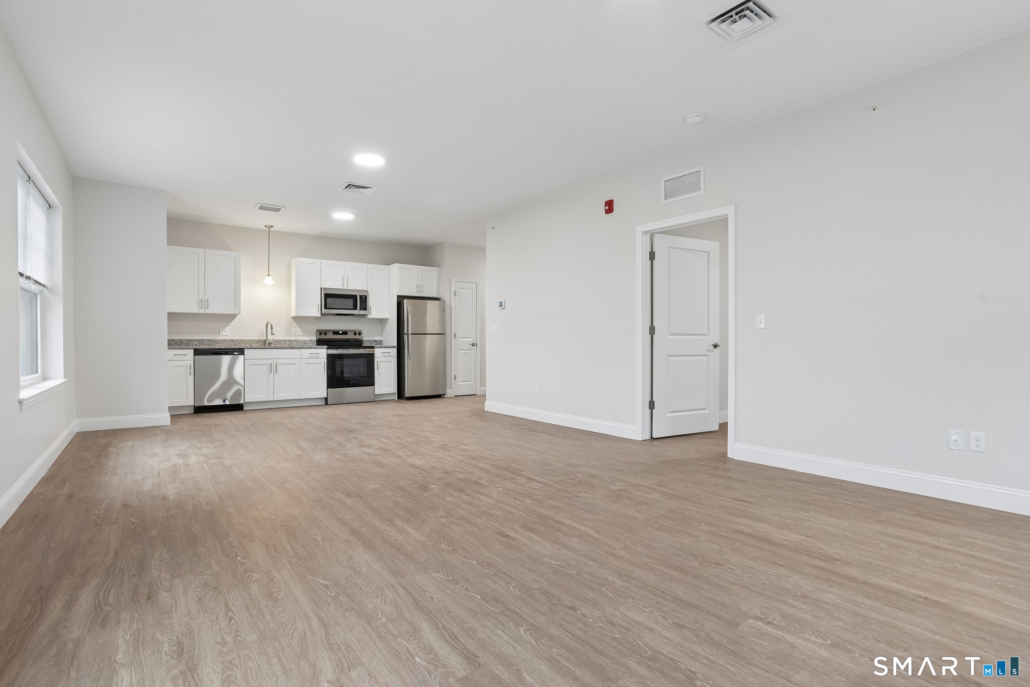 55 Steele Boulevard Unit #306 photo 5