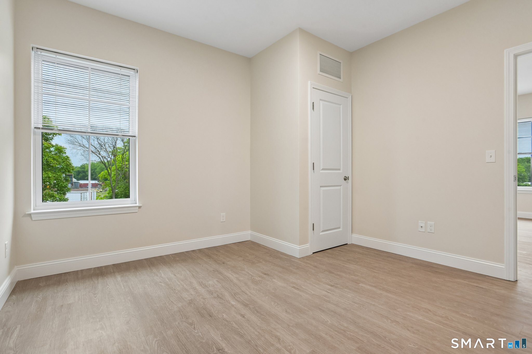 55 Steele Boulevard Unit #306 photo 7