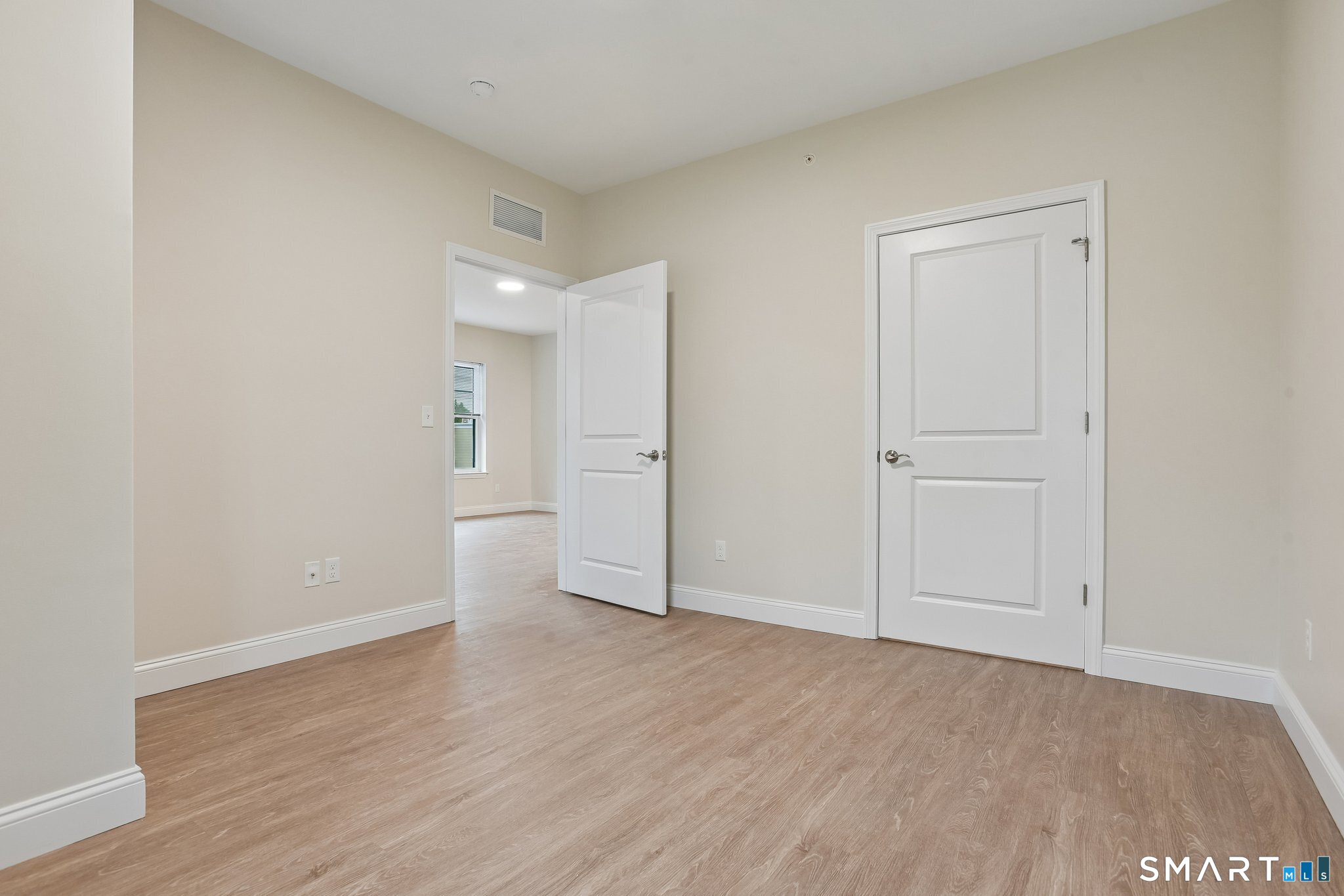 55 Steele Boulevard Unit #306 photo 8