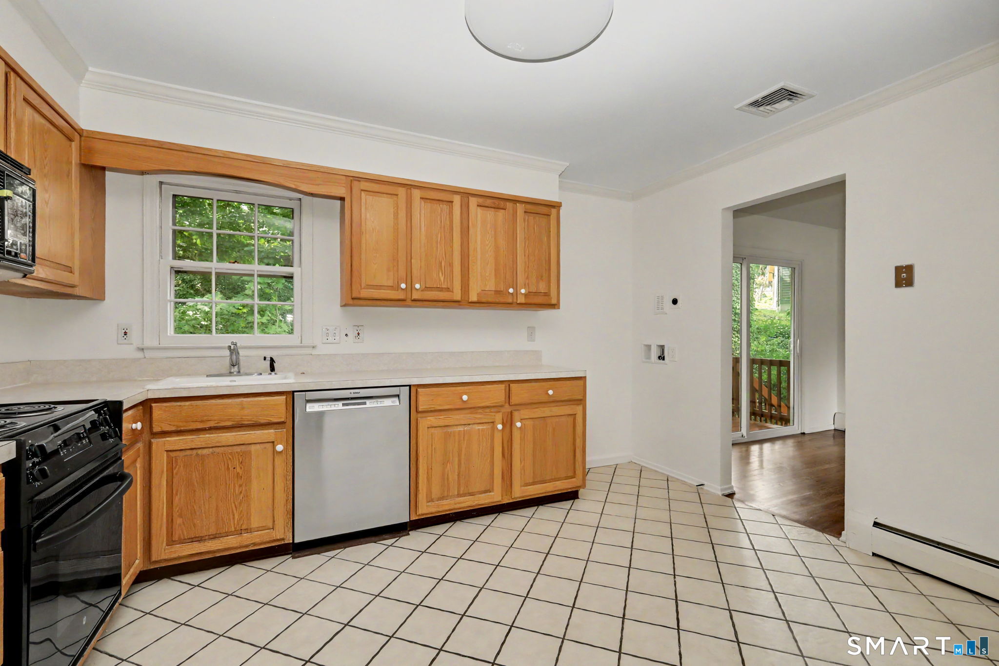 11 Lycett Court photo 10