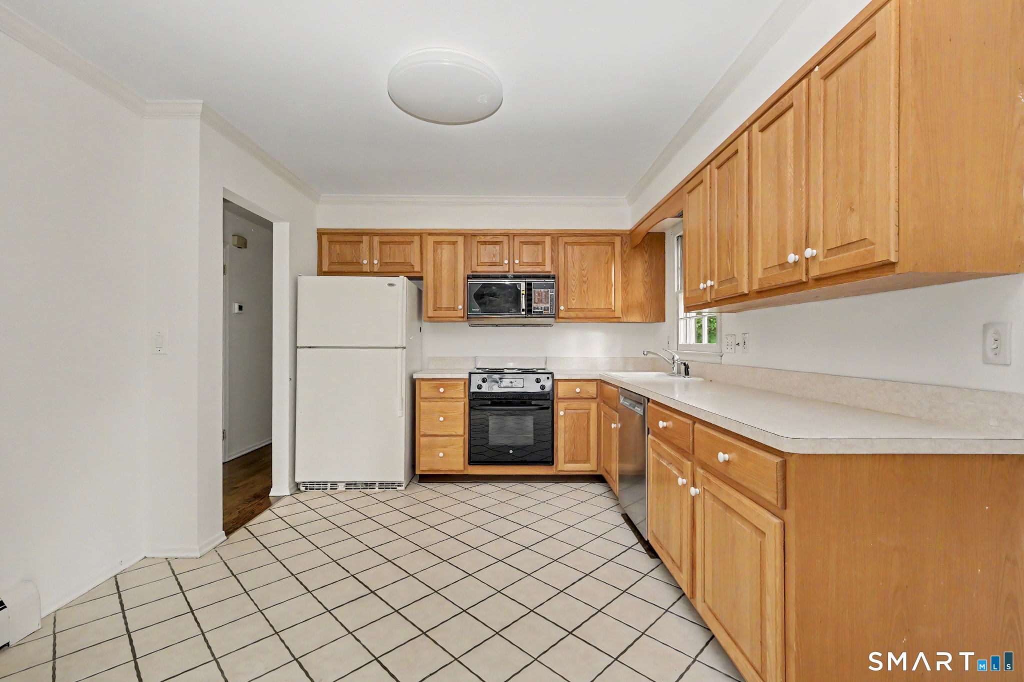 11 Lycett Court photo 9