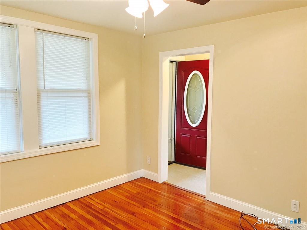 569 Hope Street photo 2