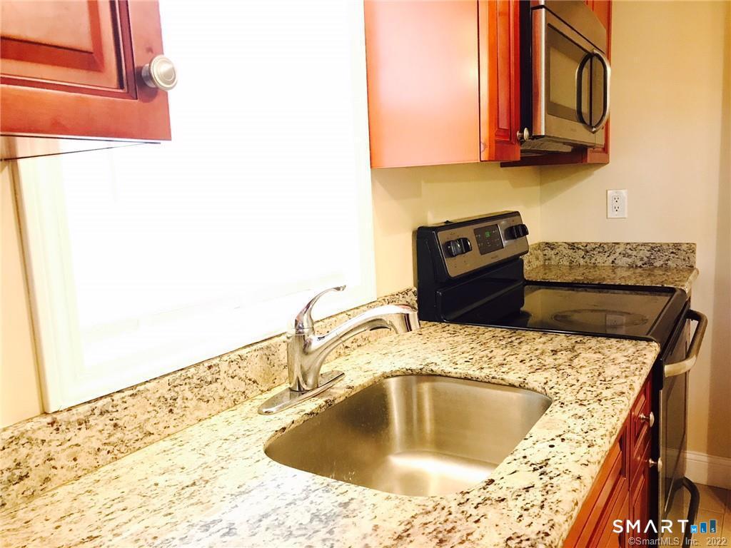 569 Hope Street photo 7