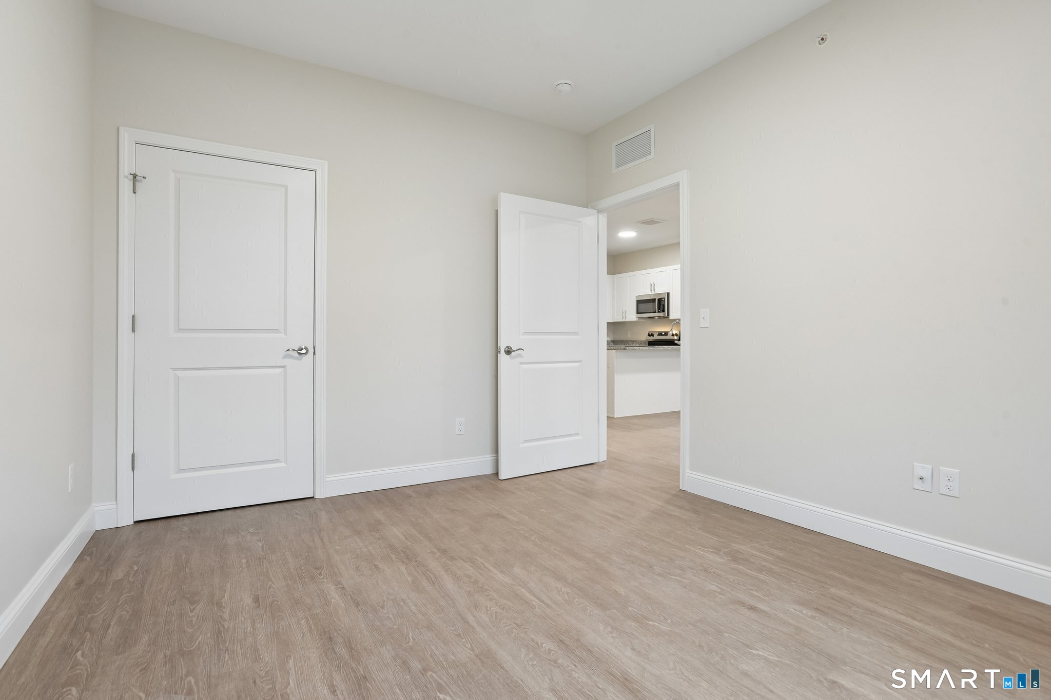 55 Steele Boulevard Unit #303 photo 11