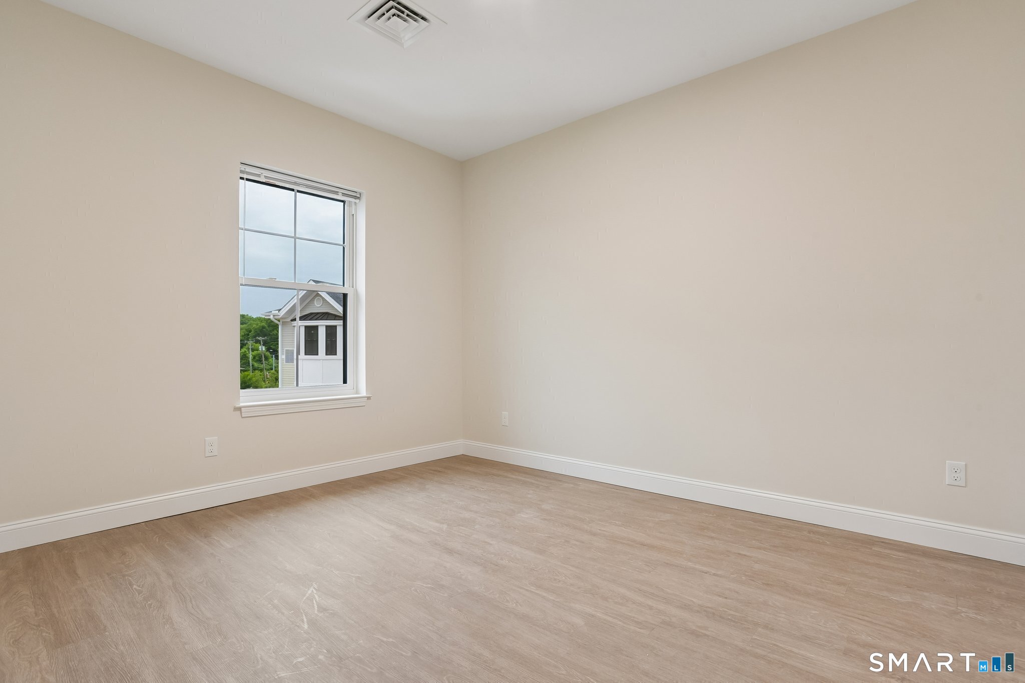 55 Steele Boulevard Unit #303 photo 12