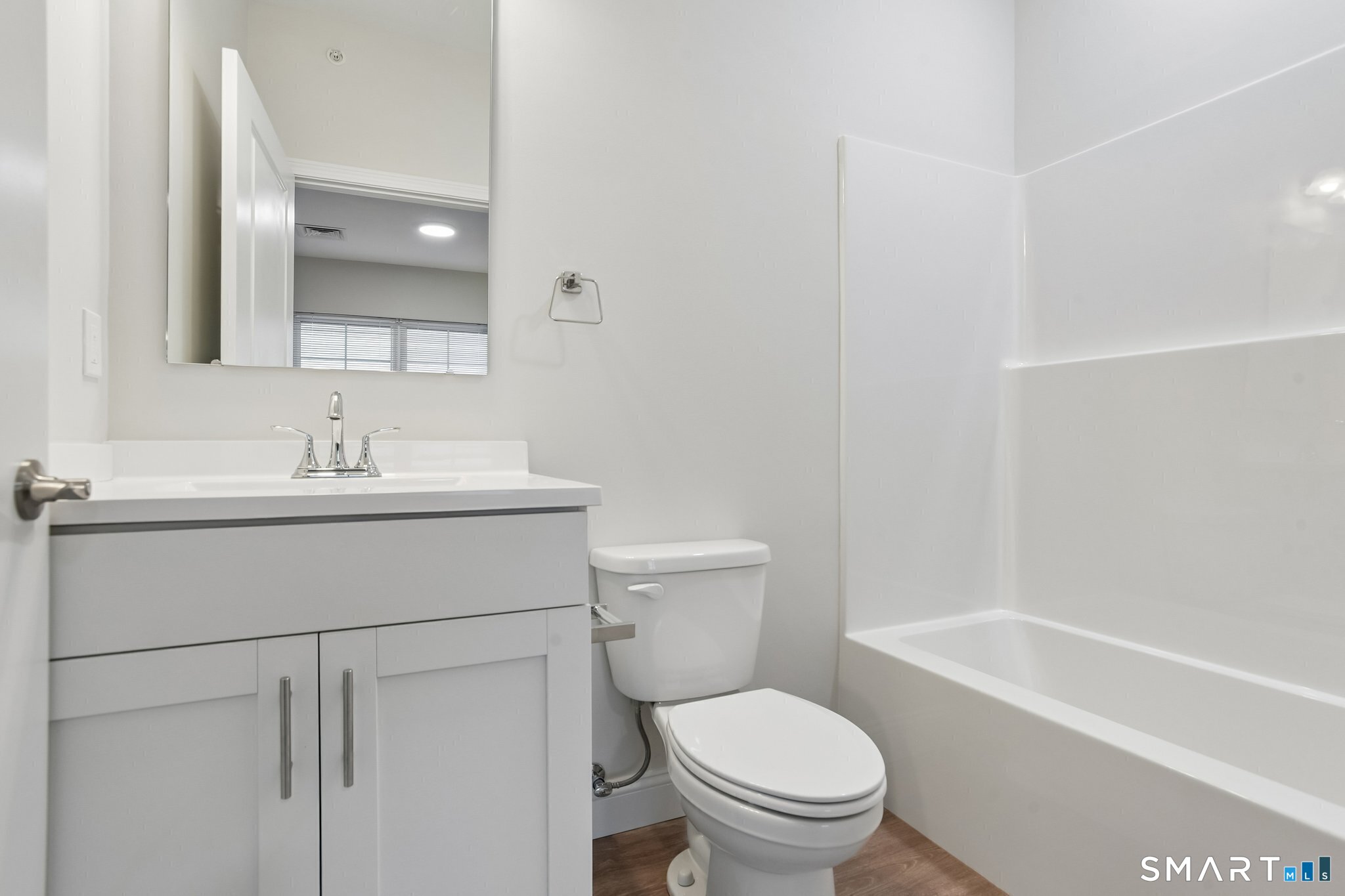 55 Steele Boulevard Unit #104 photo 6