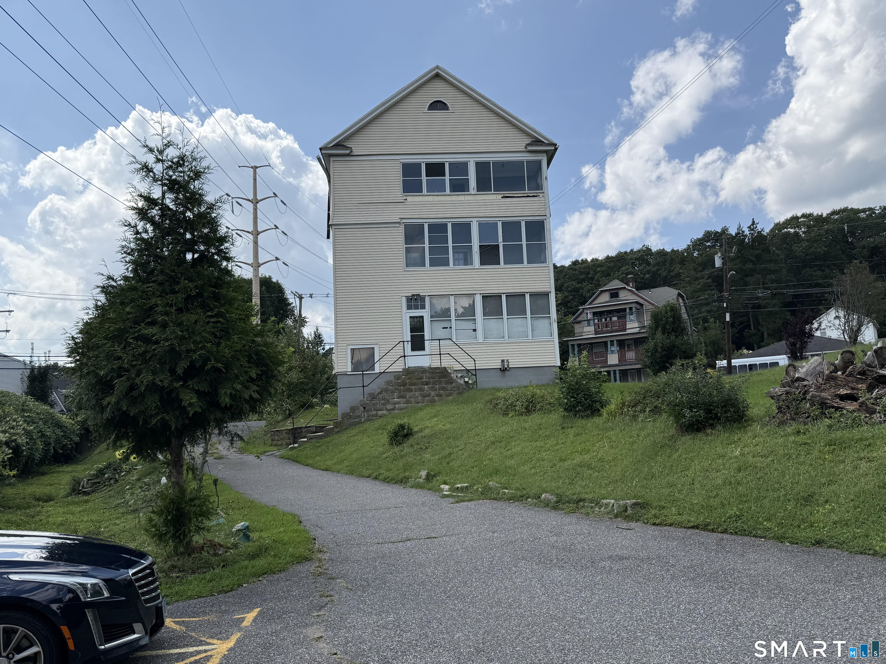 181 Highland Avenue Unit #3 photo 2