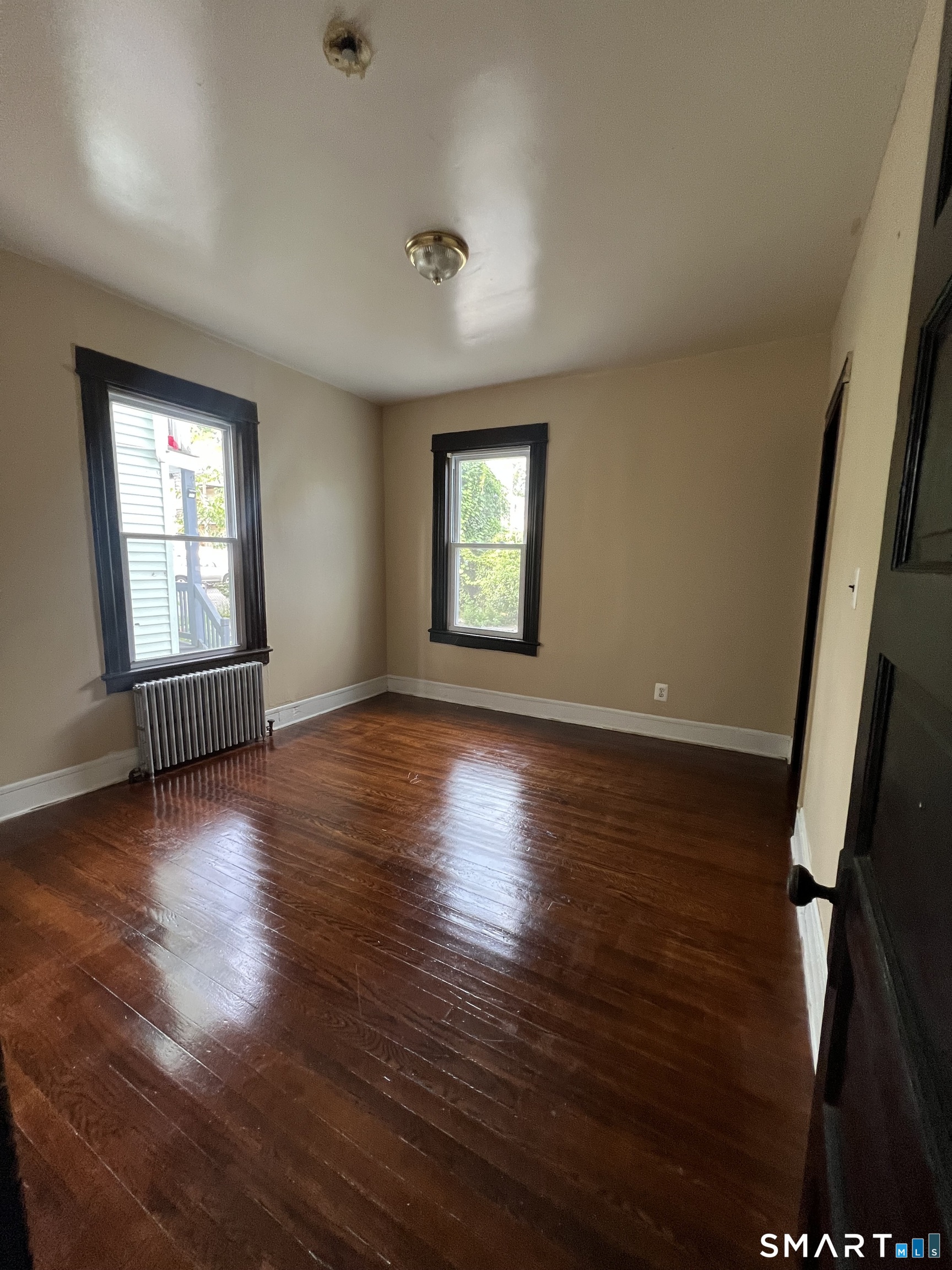 980 Howard Avenue photo 10