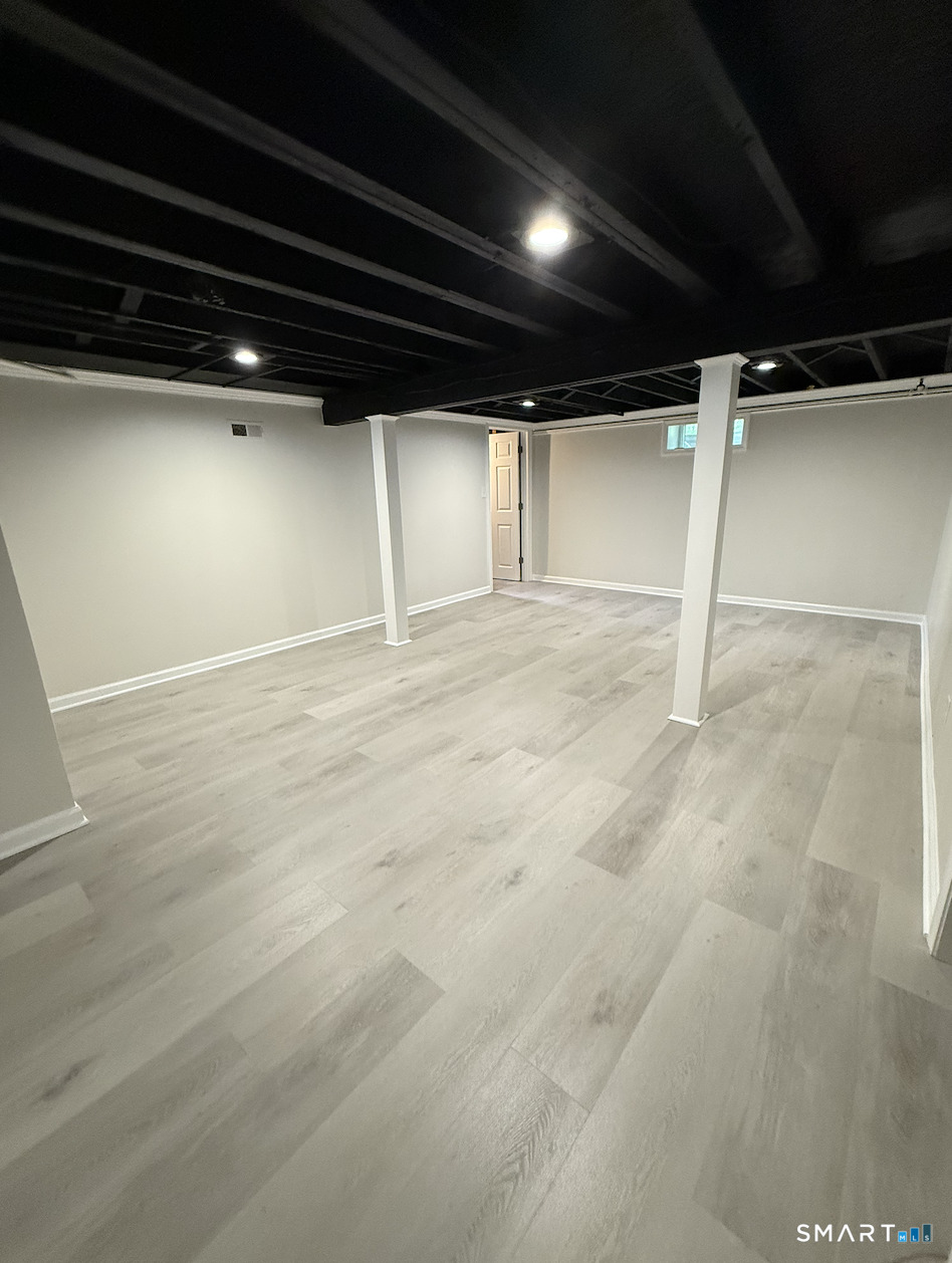 143 South New Road photo 16