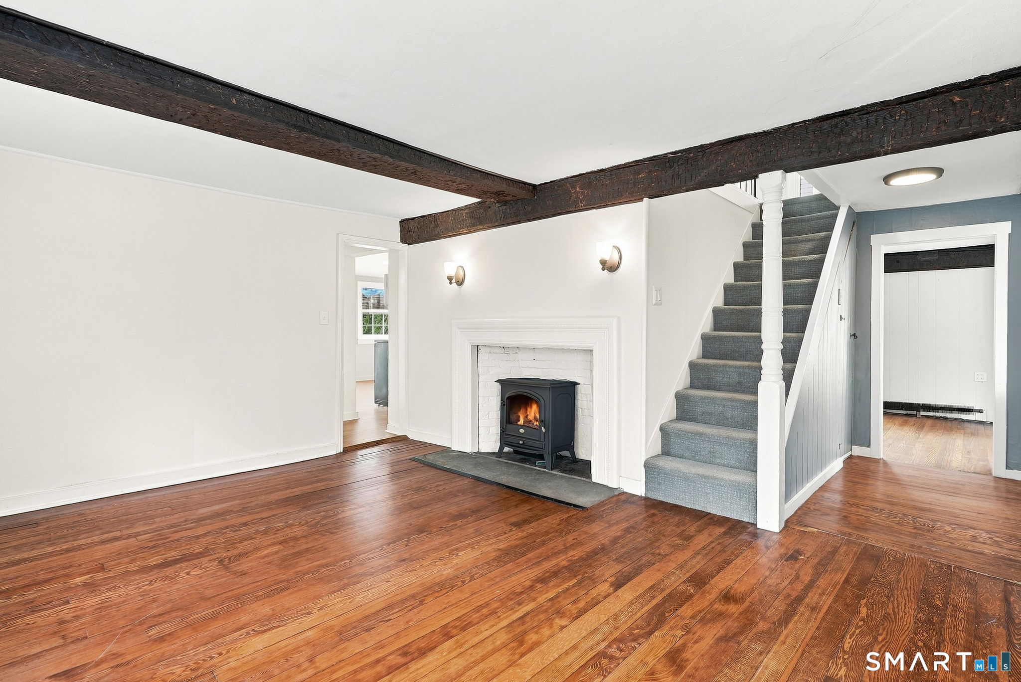 219 Flax Hill Road photo 4
