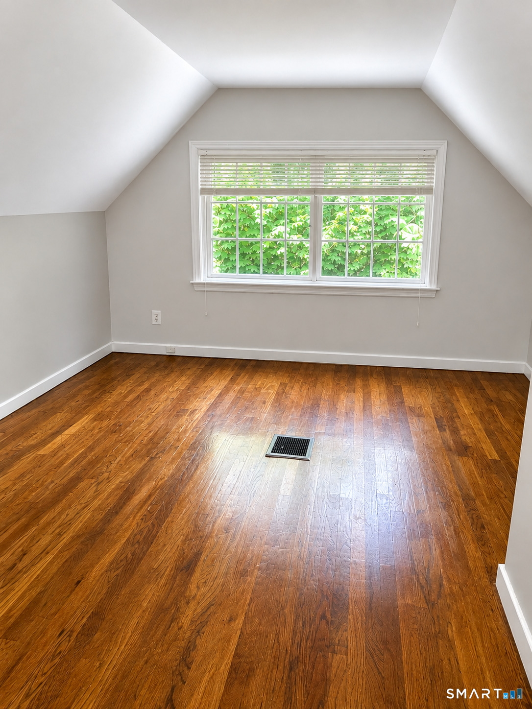 202 Moran Street photo 13