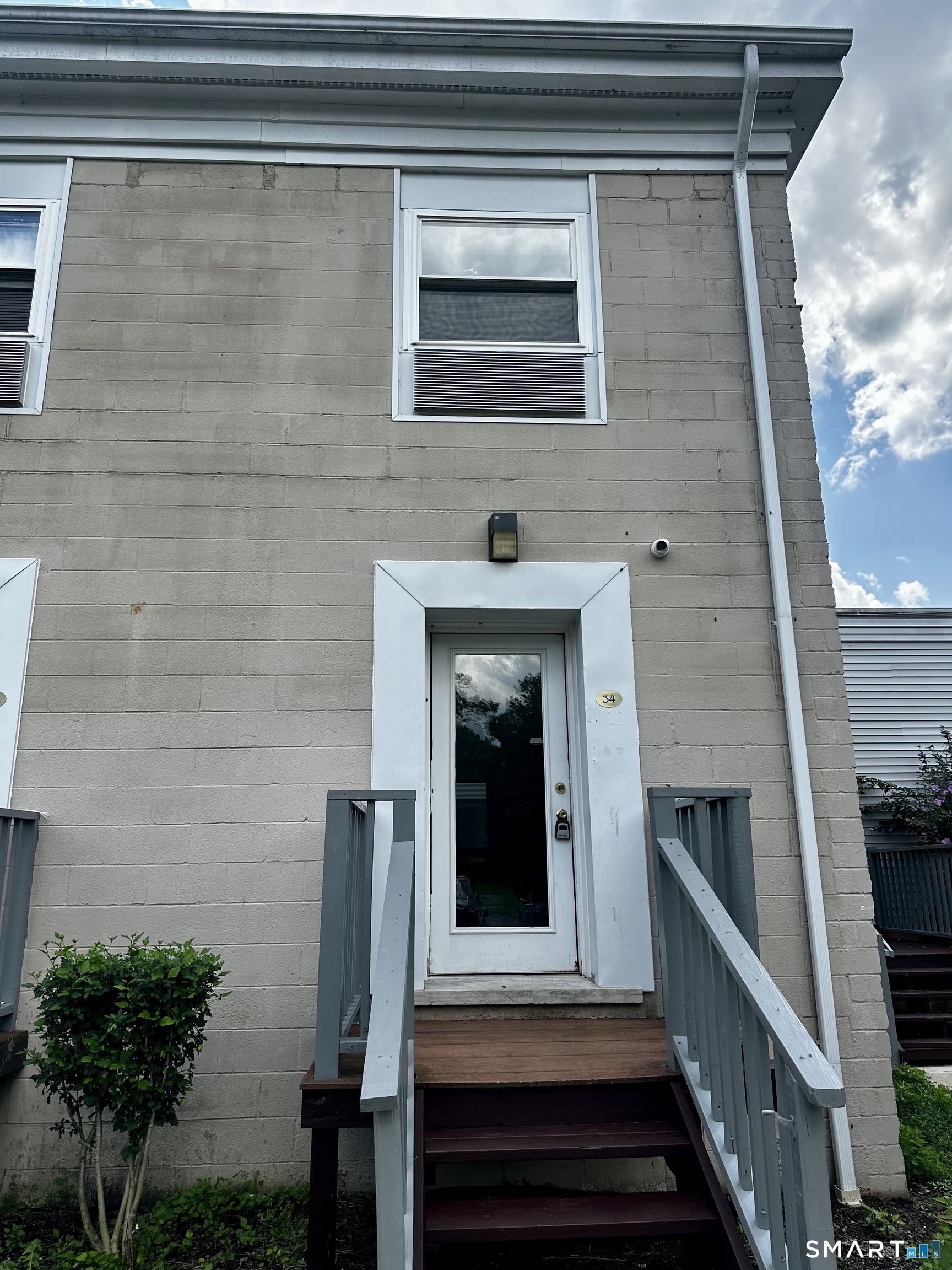 385 Putnam Avenue Unit #34