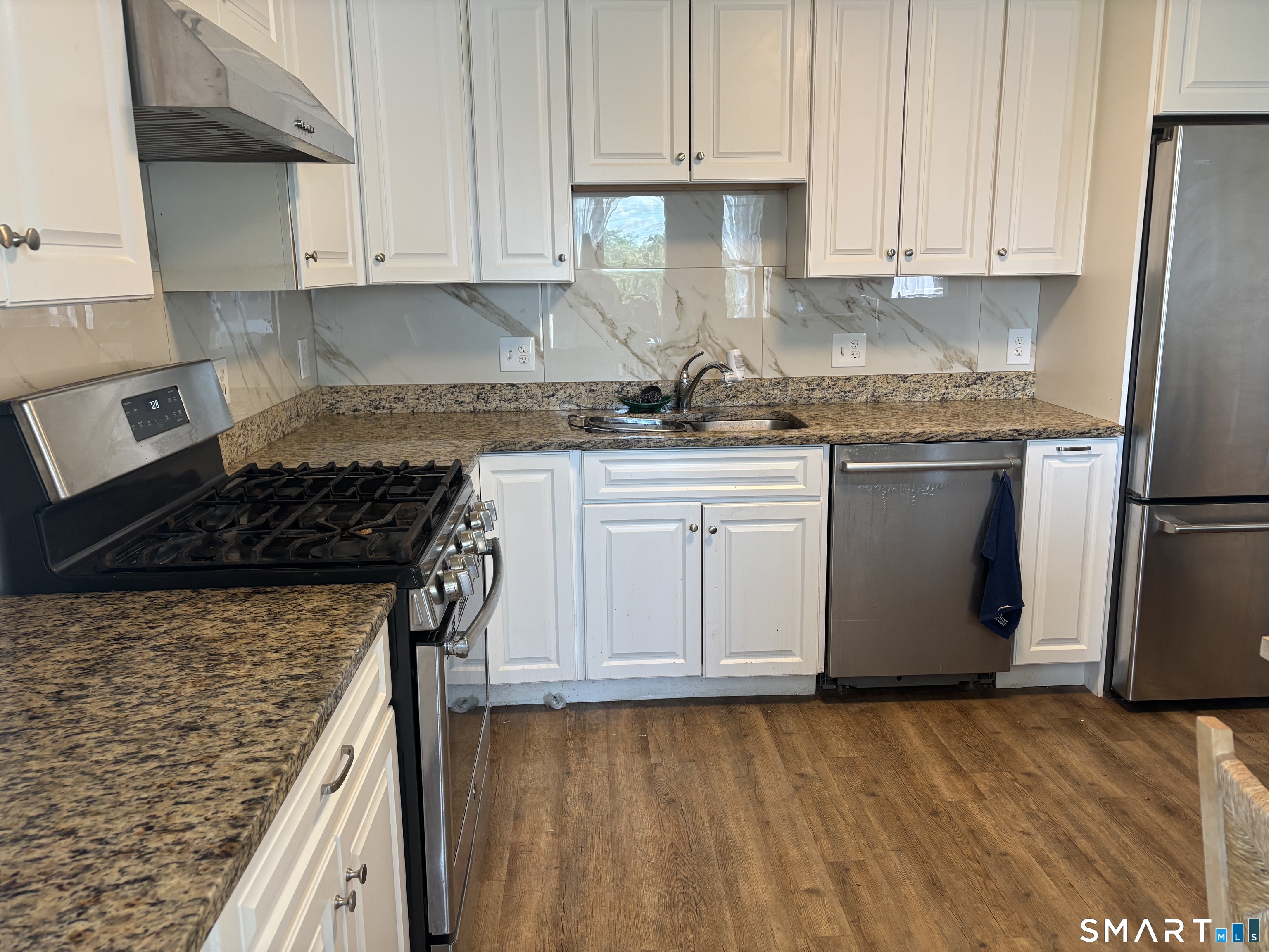 133 Harbor Close Unit #133 photo 4