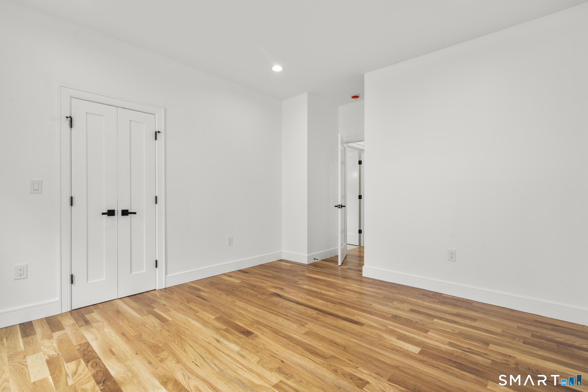 75 Fillow Street photo 13