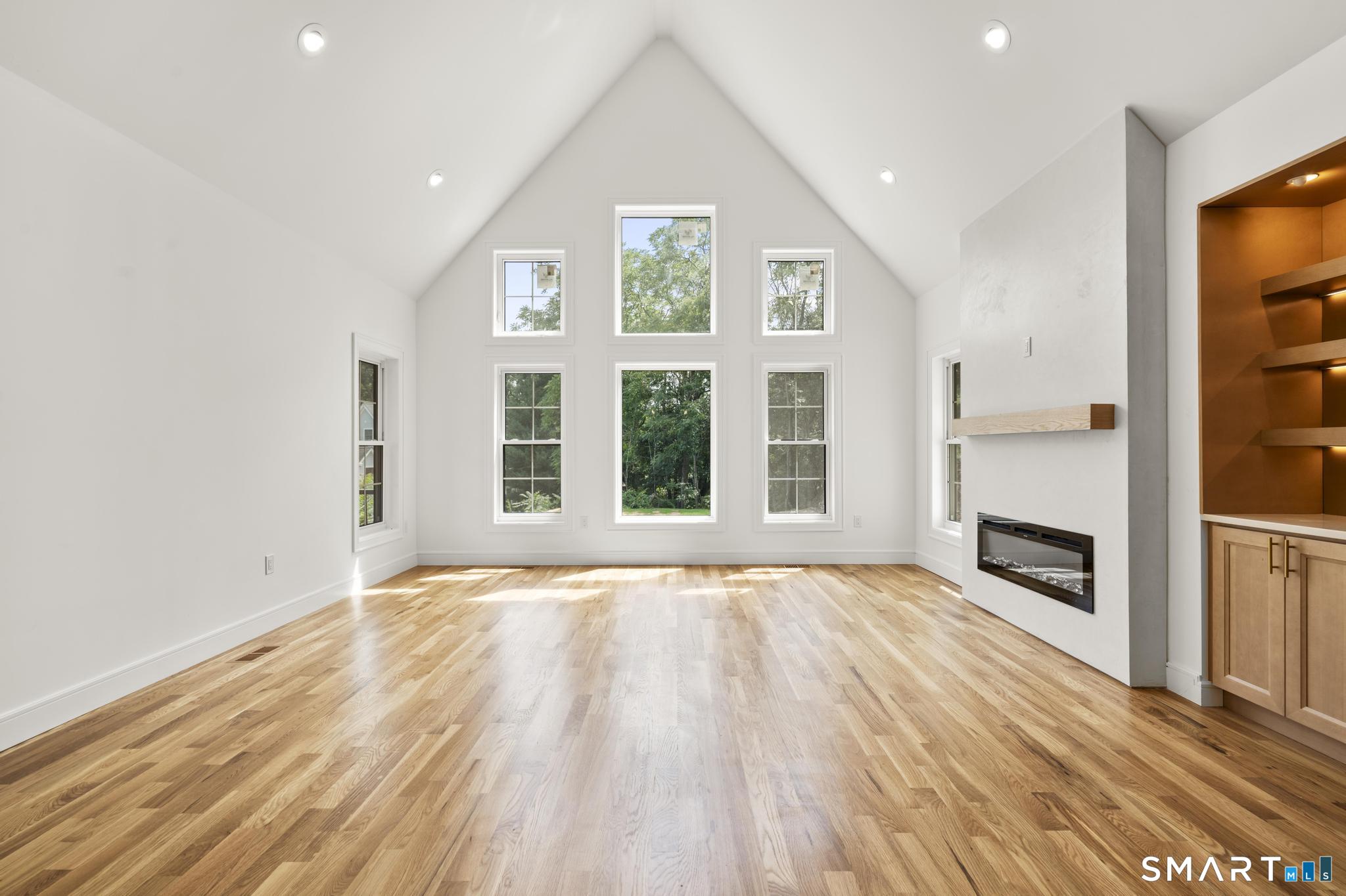 75 Fillow Street photo 25