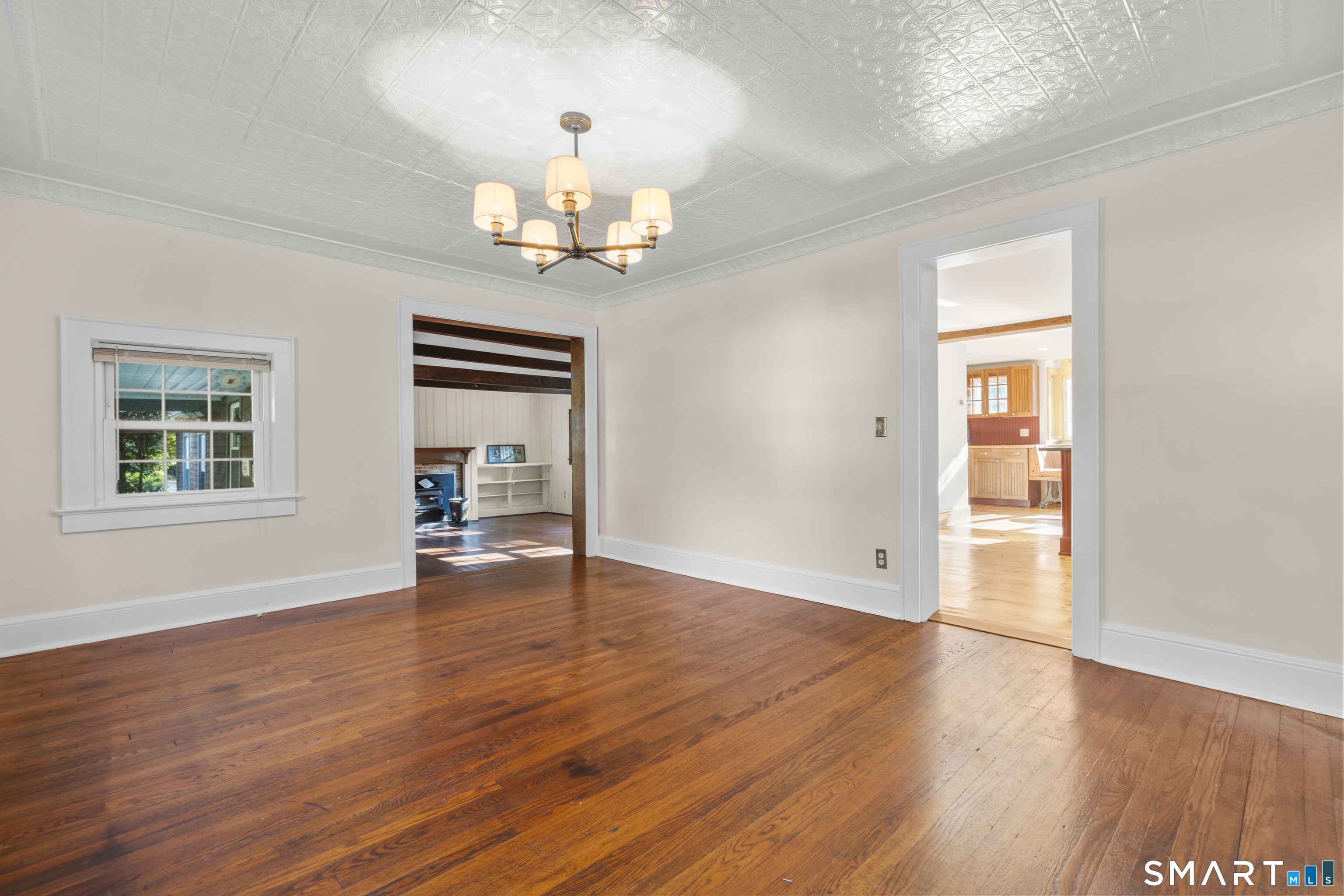 218 Grumman Avenue photo 10