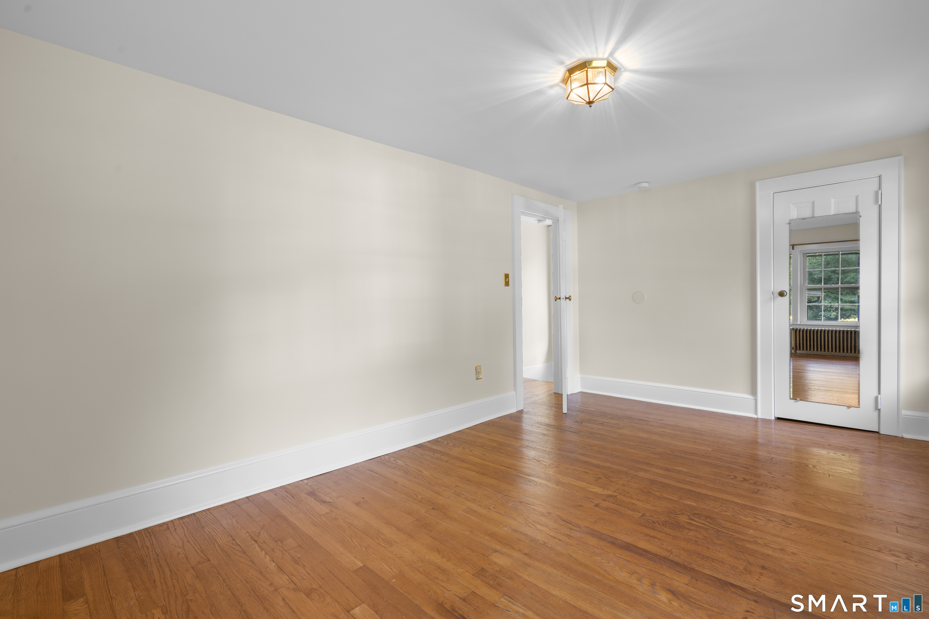 218 Grumman Avenue photo 25