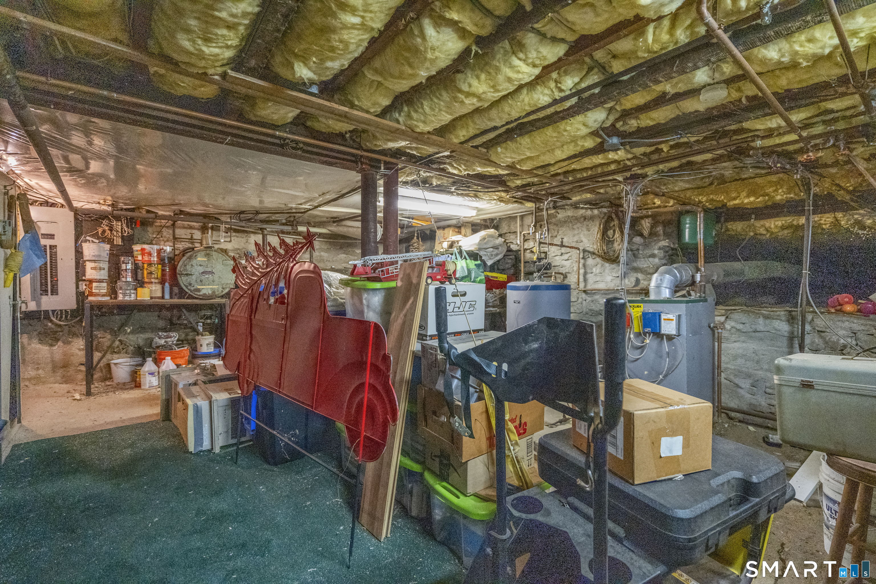 218 Grumman Avenue photo 33