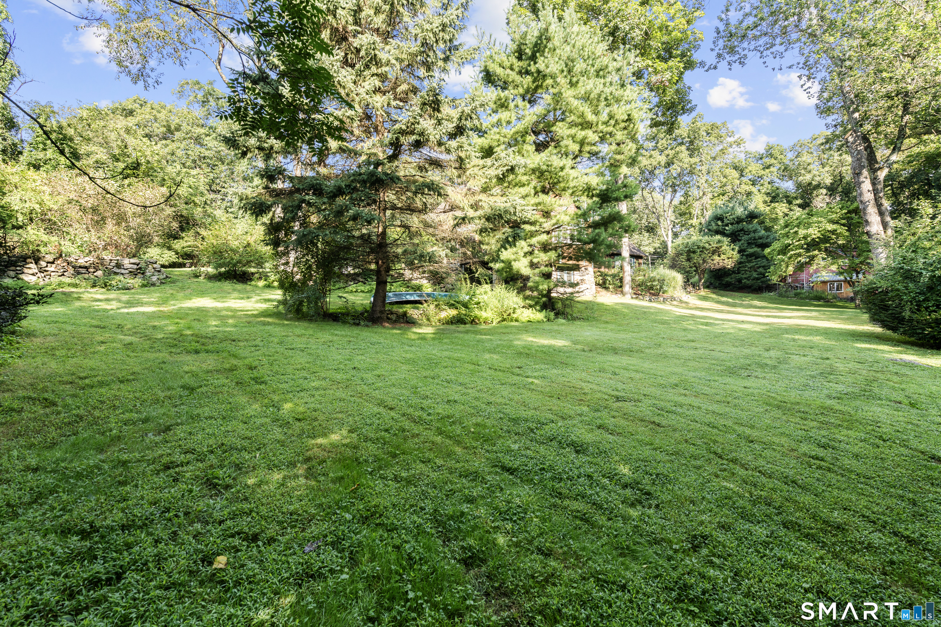 218 Grumman Avenue photo 38