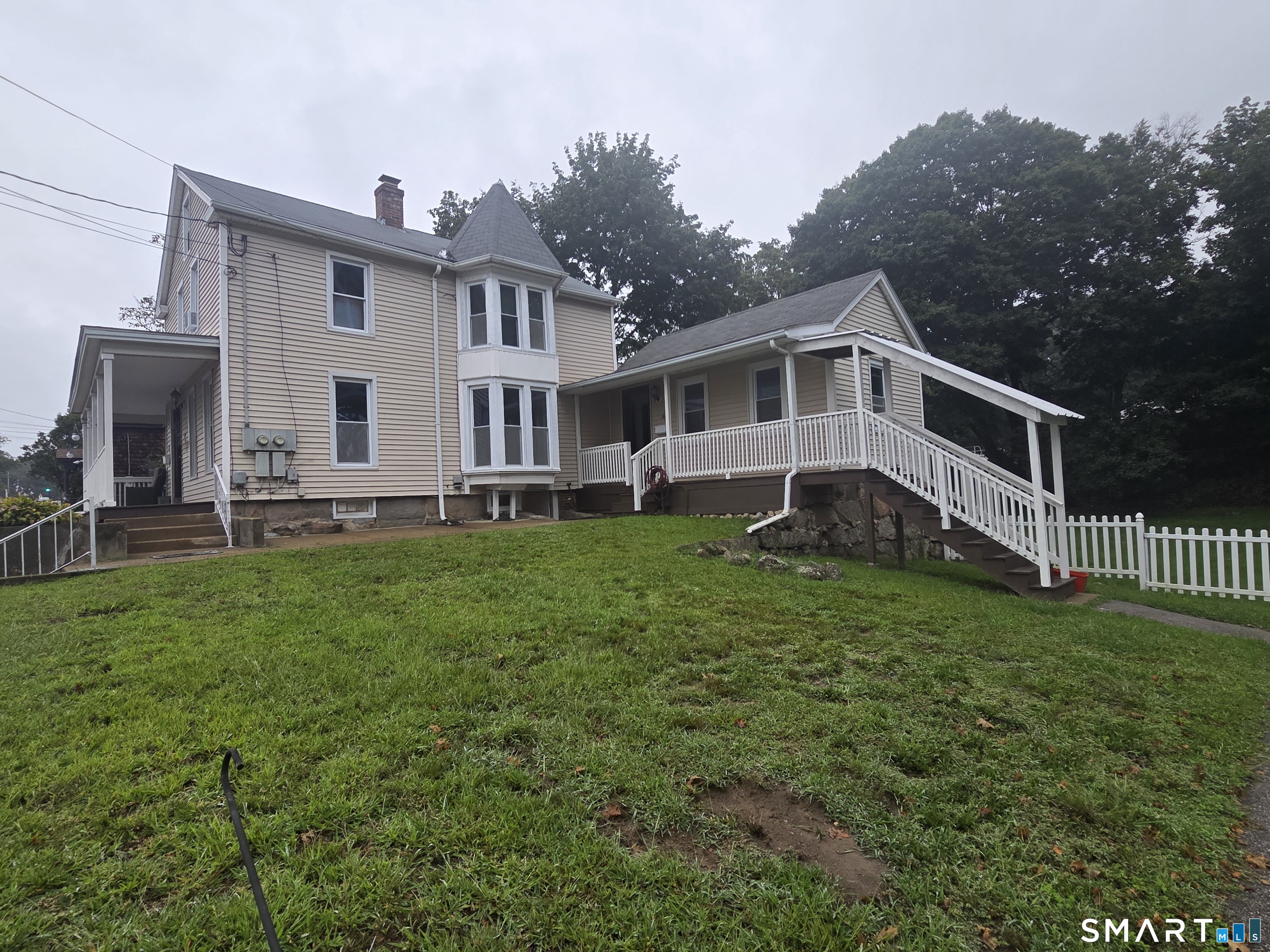 97 Fairview Avenue photo 2