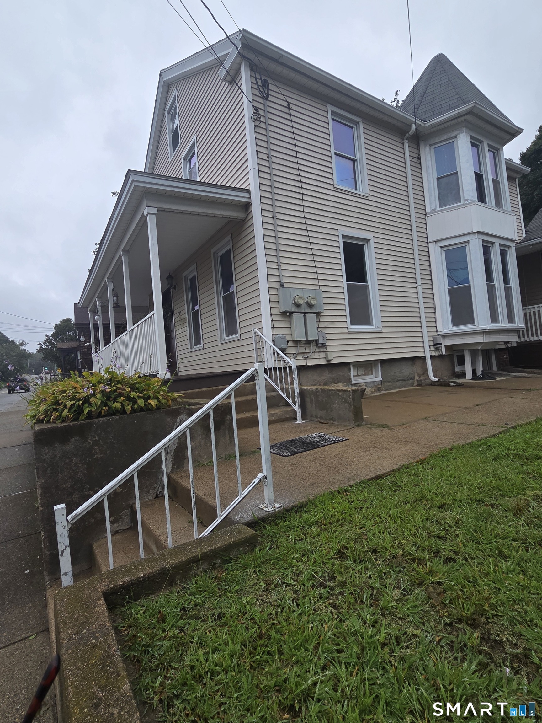 97 Fairview Avenue photo 4