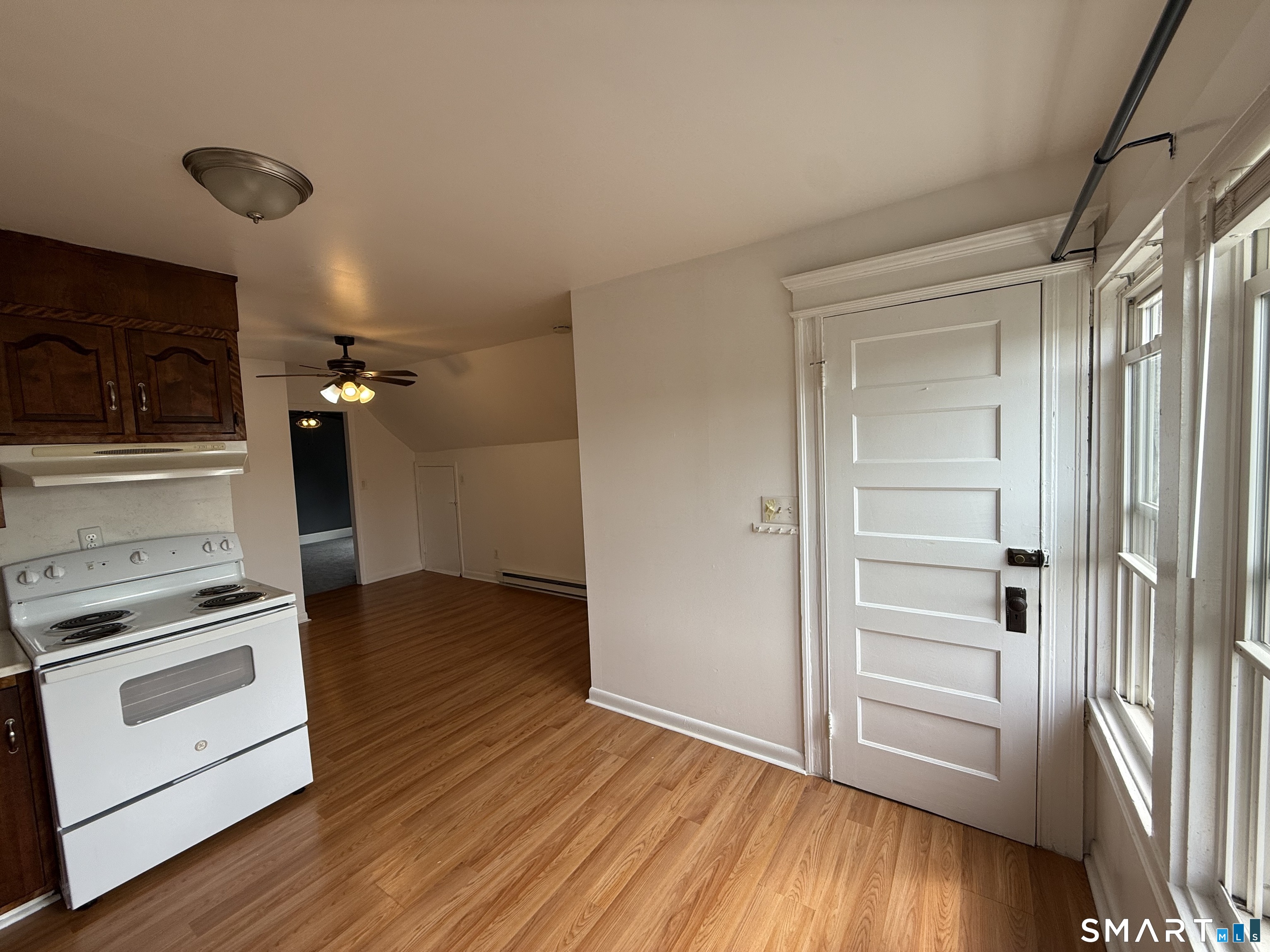 119 Rocton Avenue photo 4