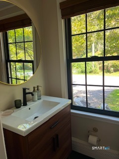 25 Pequot Avenue photo 15