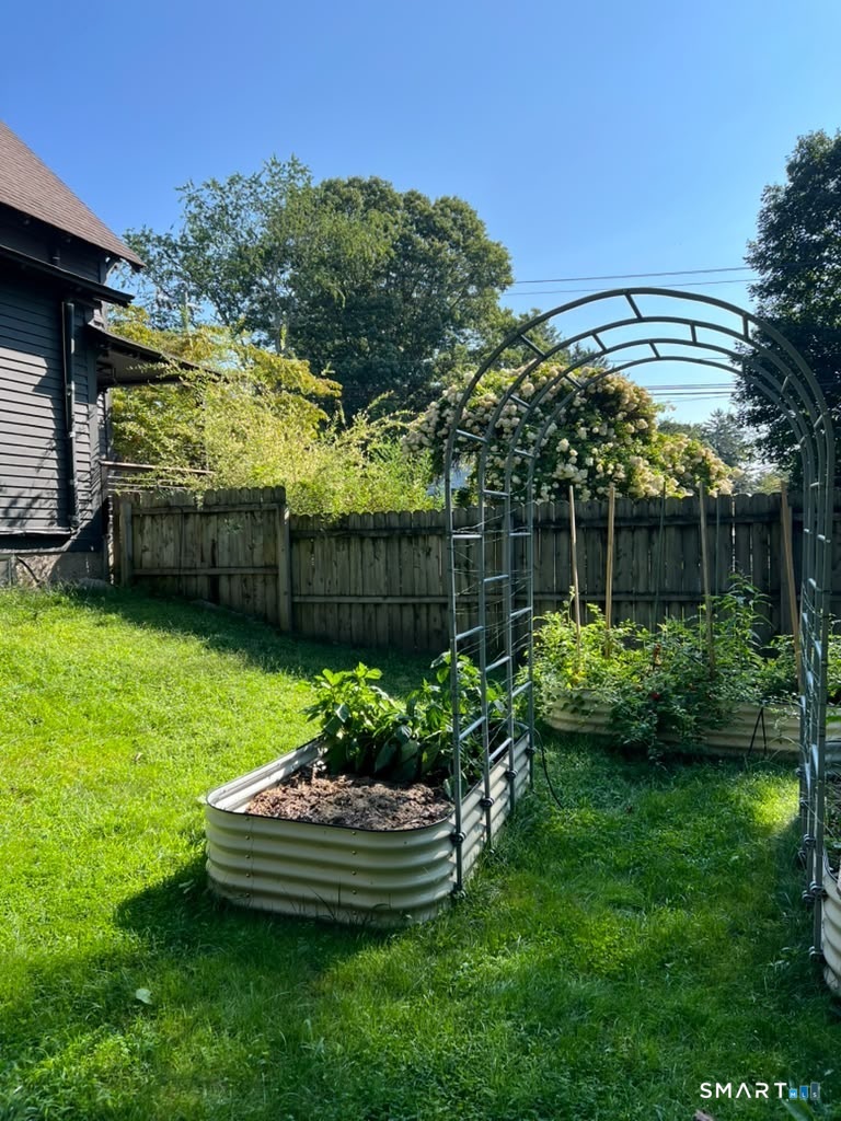 25 Pequot Avenue photo 10