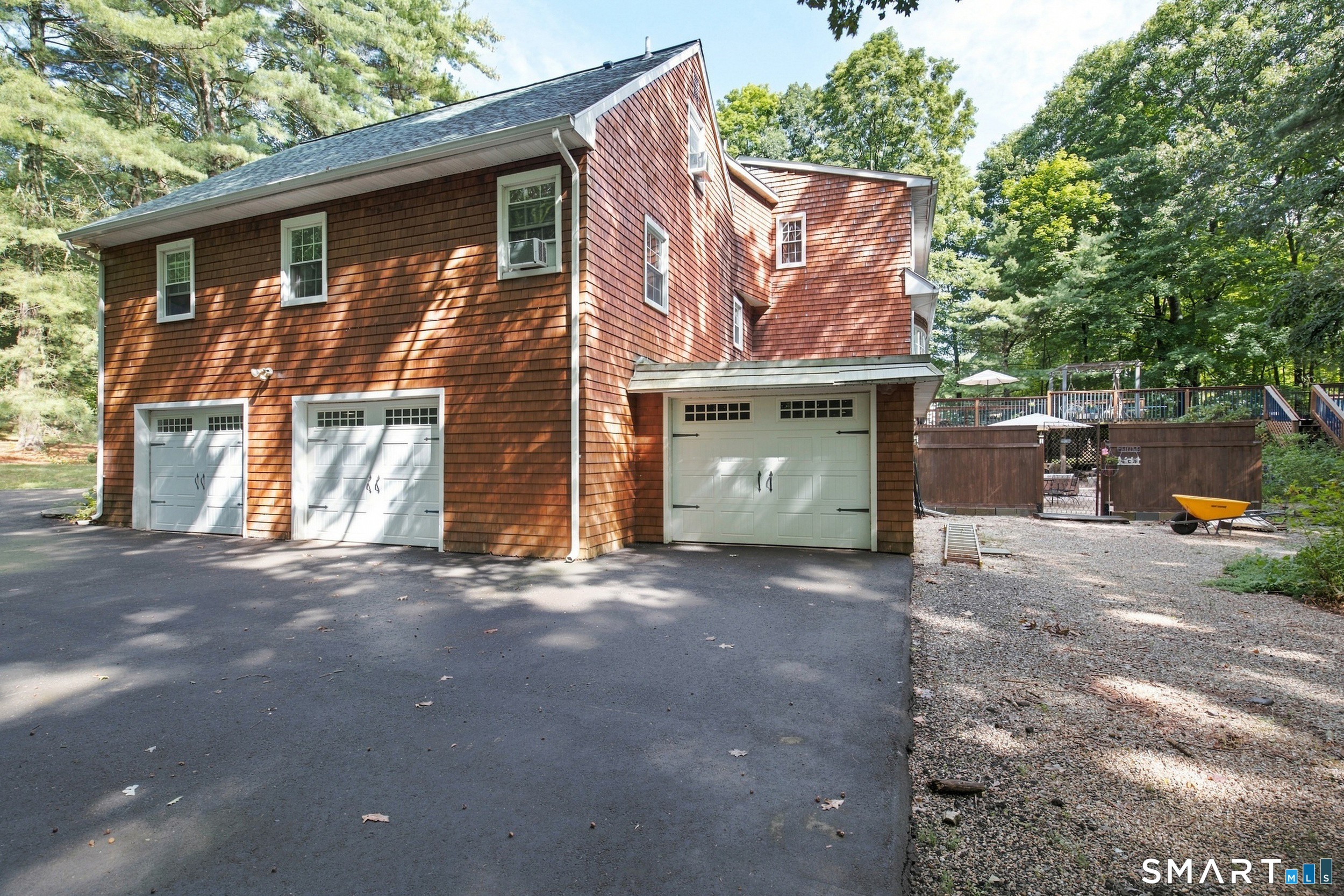 46 Henderson Drive photo 33